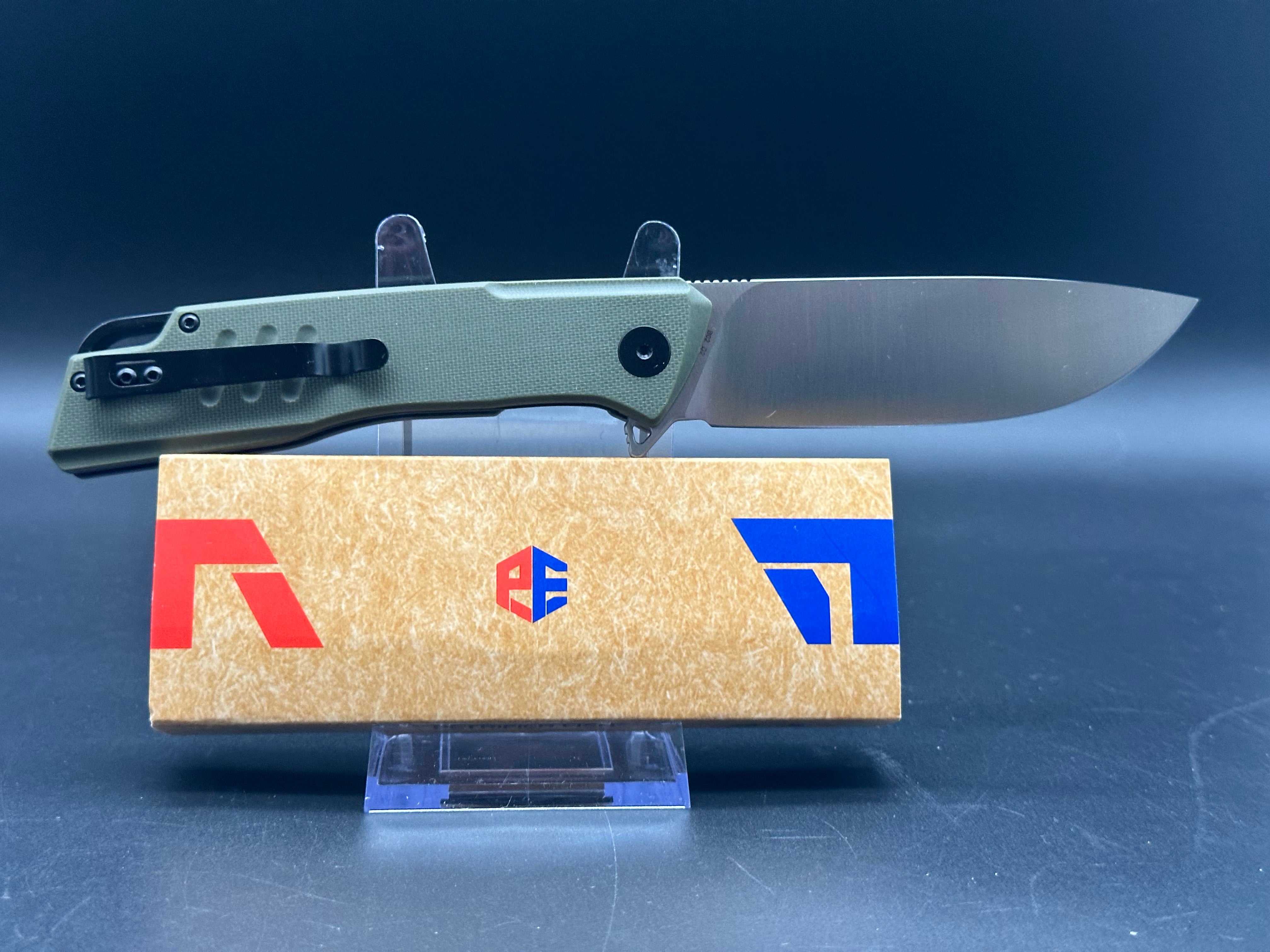 PETRIFIED FISH LOCO FLIPPER POCKET KNIFE GREEN G10 HANDLE D2 PLAIN EDGE SATIN FINISH B02-GRS