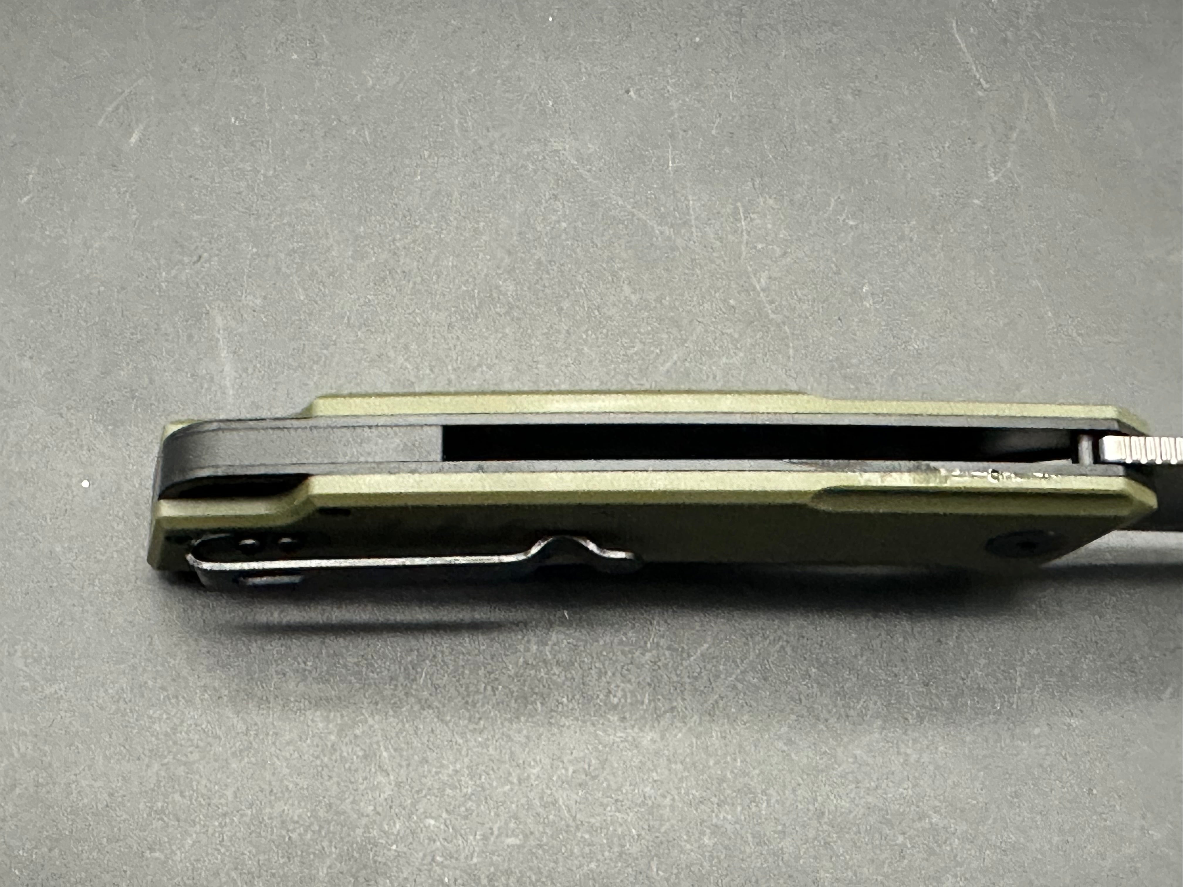 PETRIFIED FISH LOCO FLIPPER POCKET KNIFE GREEN G10 HANDLE D2 PLAIN EDGE SATIN FINISH B02-GRS