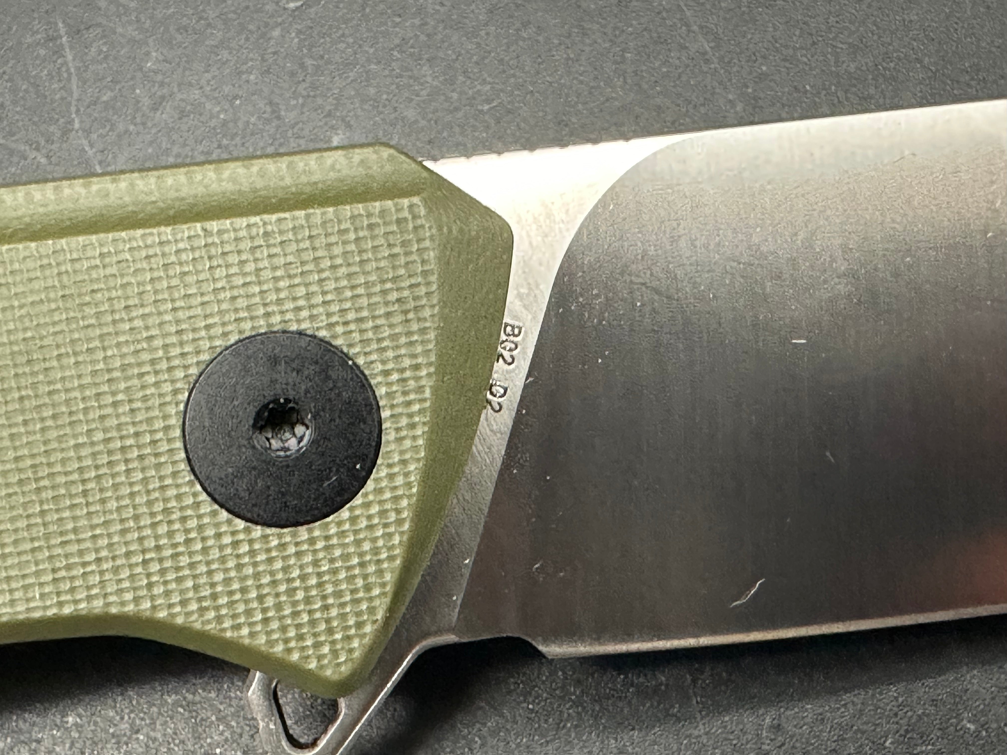 PETRIFIED FISH LOCO FLIPPER POCKET KNIFE GREEN G10 HANDLE D2 PLAIN EDGE SATIN FINISH B02-GRS