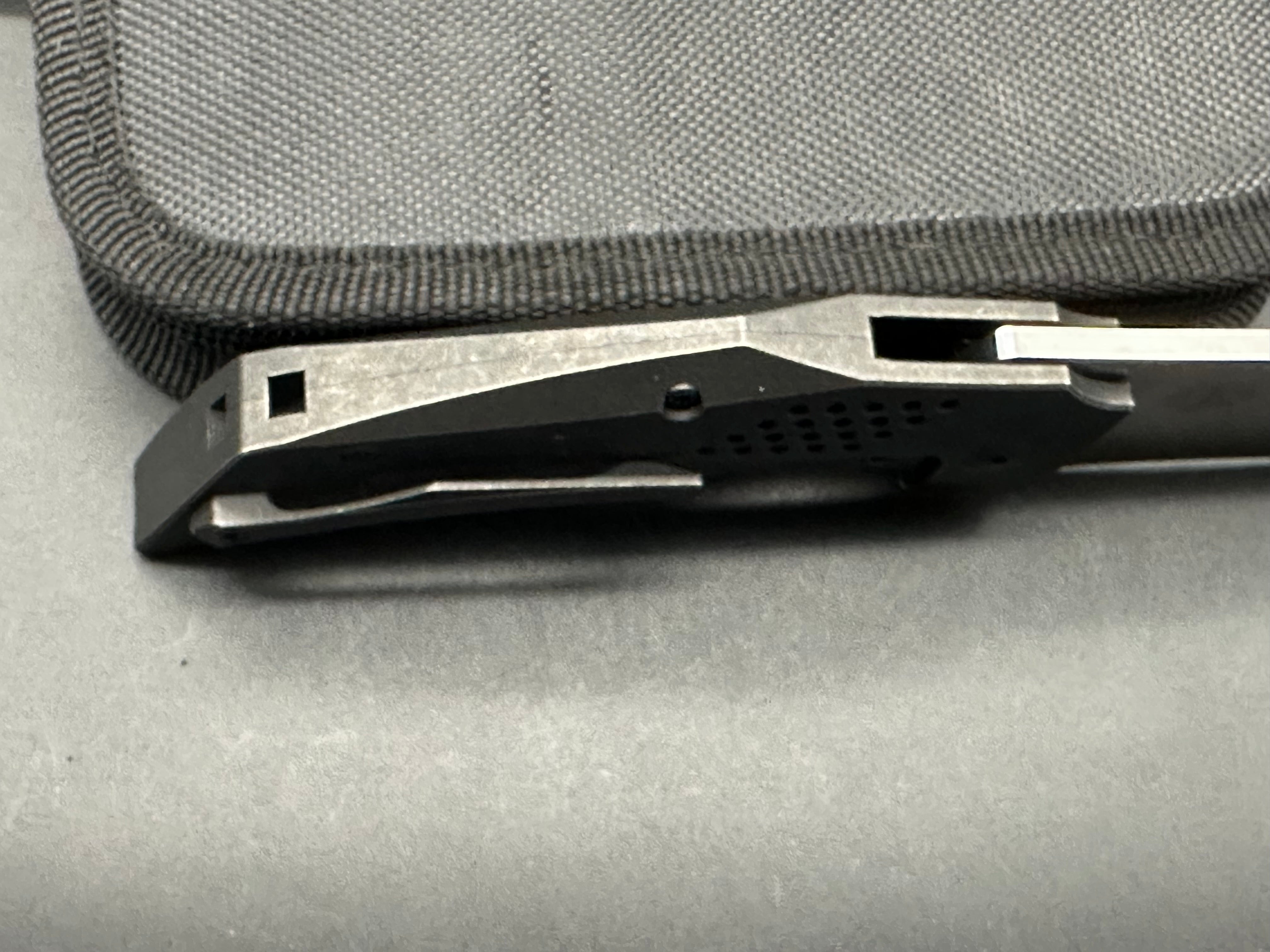 Reate Knives + Tashi Bharucha - T3500/Bronze Ti Frame + Texture Brass Inlays