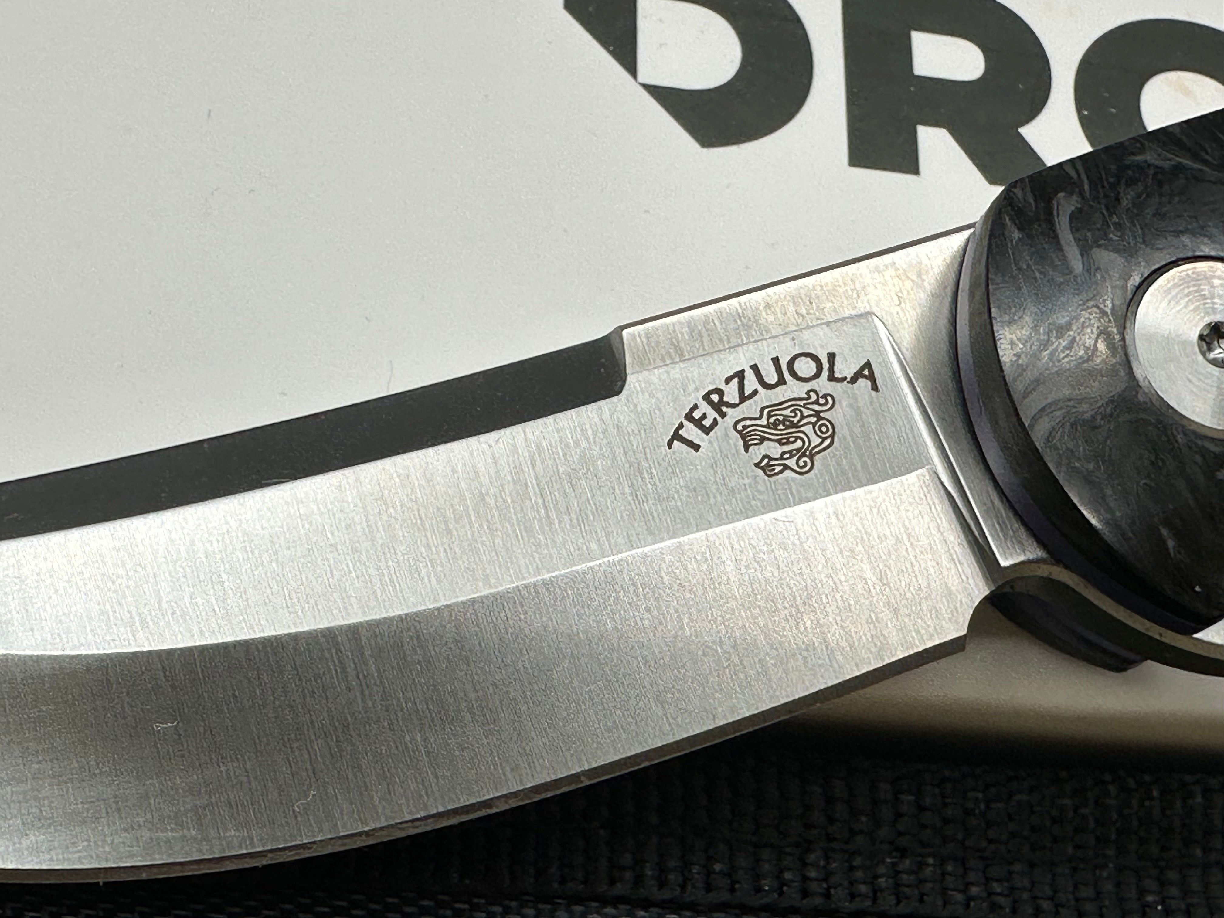Drop Terzuola design Cyrus Persian: Bob Terzuola design. 3.25 inch multi-ground, satin, persian design CPM-S35VN blade