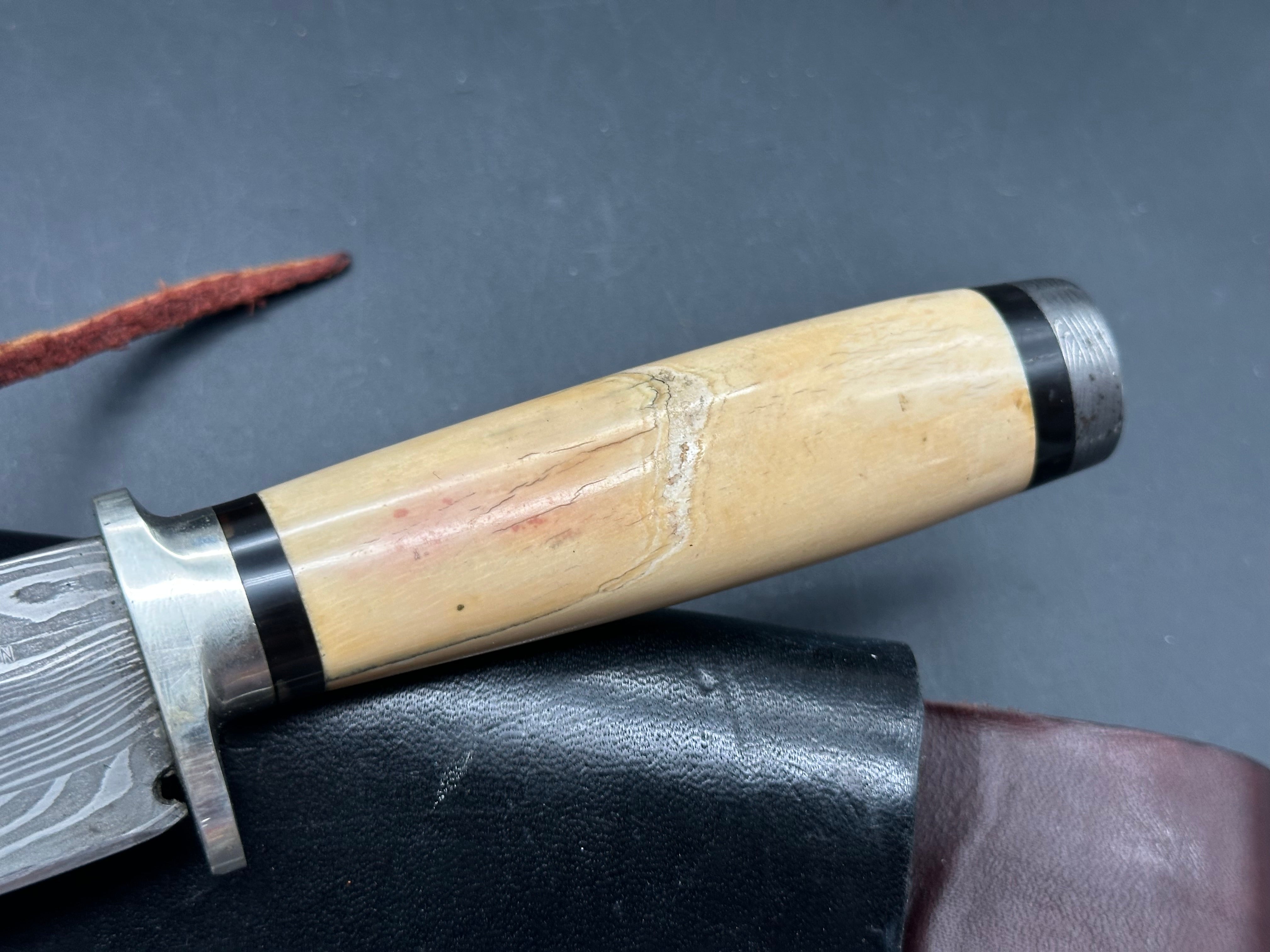 Rob Patton Custom Fighter mammoth ivory grip withDamascus butt cap