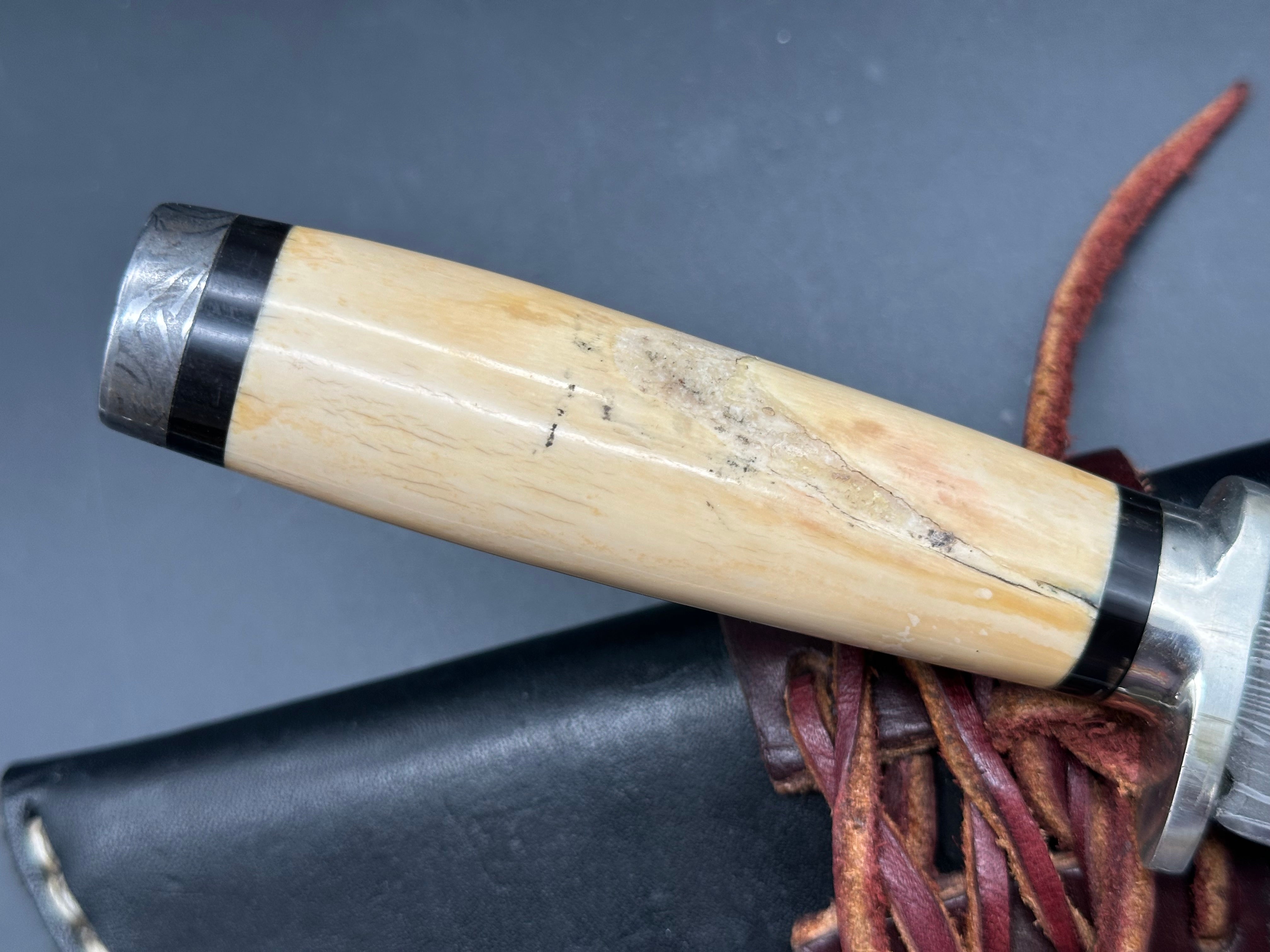 Rob Patton Custom Fighter mammoth ivory grip withDamascus butt cap