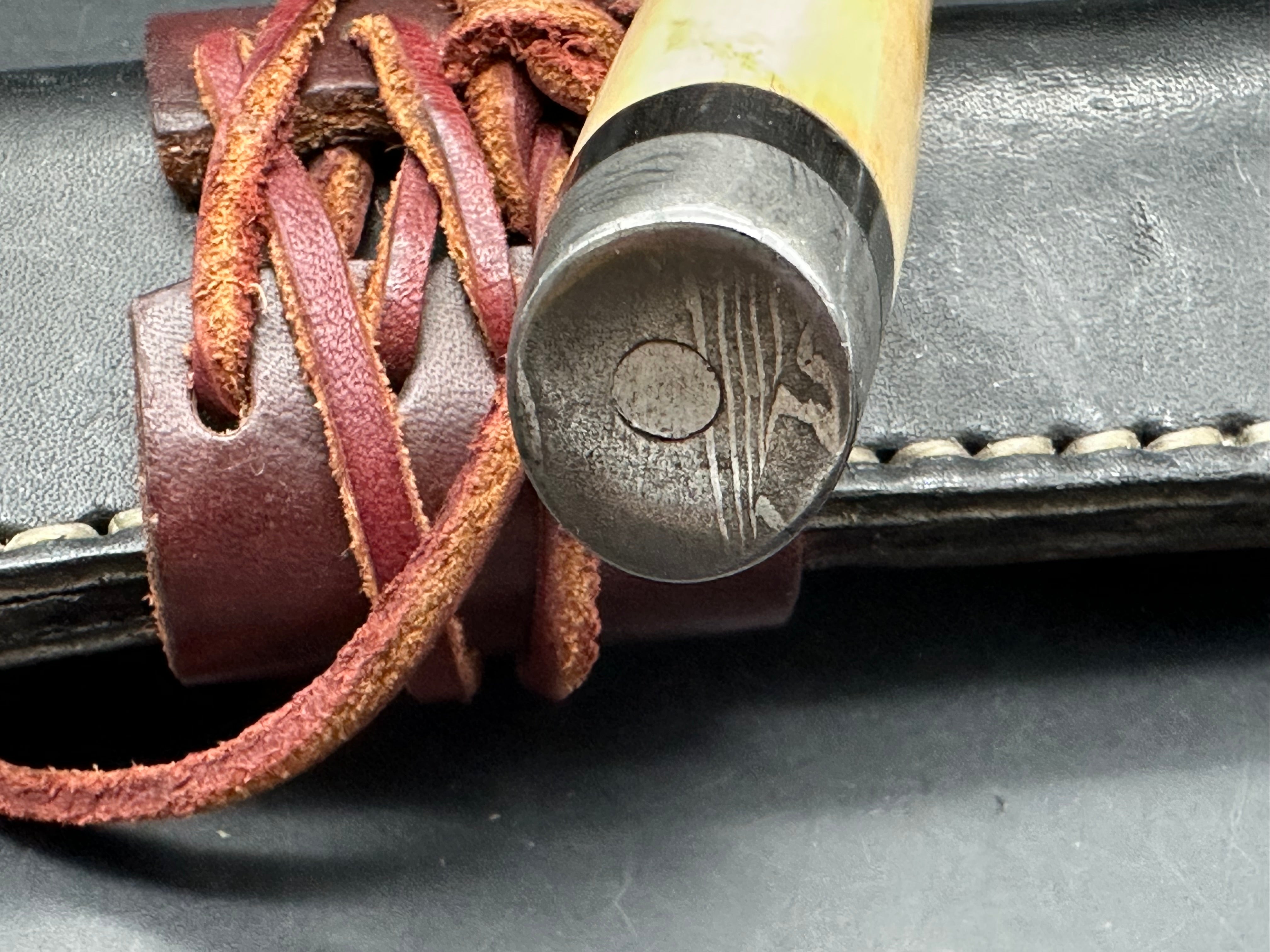 Rob Patton Custom Fighter mammoth ivory grip withDamascus butt cap