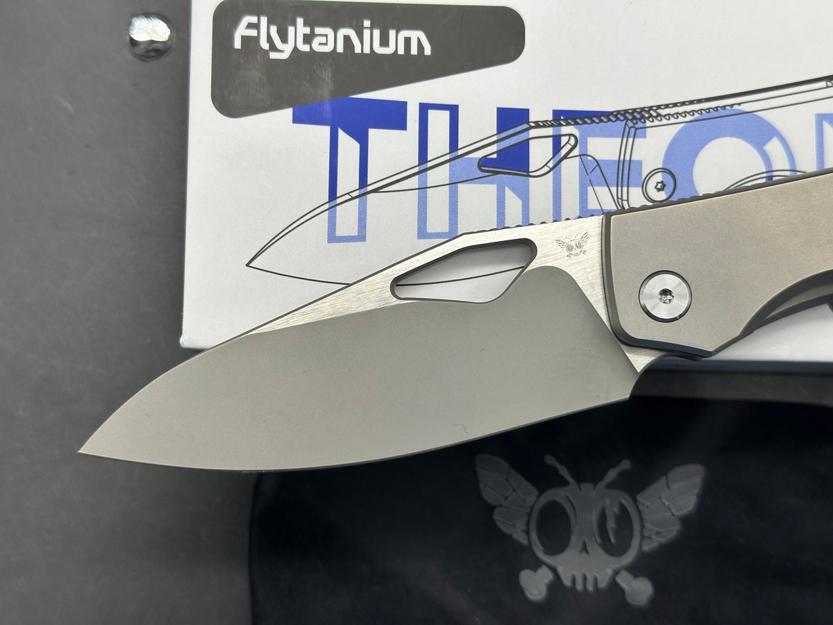 Flytanium Theory titanium handle w/20CV blade