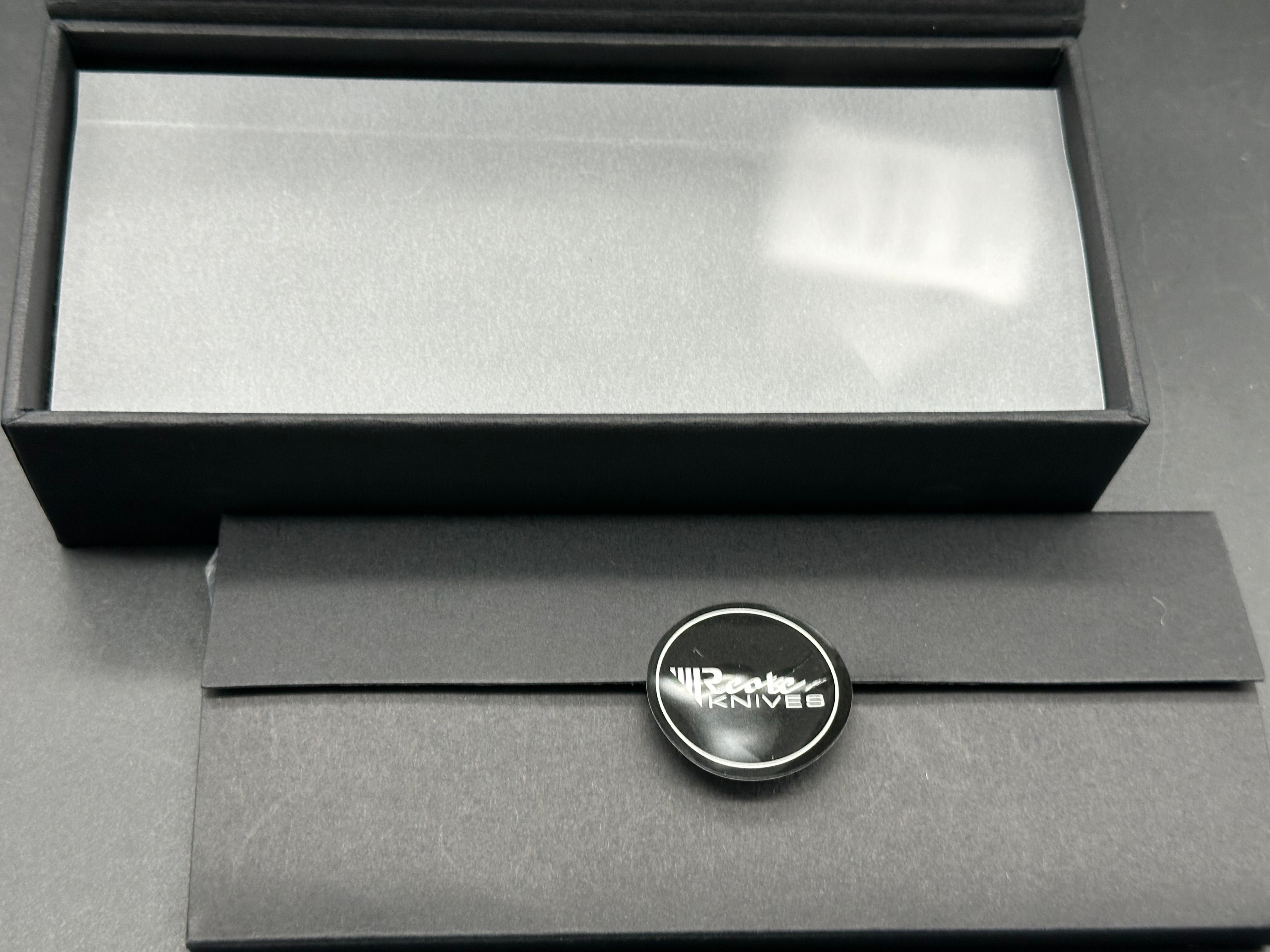 Reate Knives + Alvin Lee - GTR/Grey Milled Integral Ti Handle w/ Zircoti Inlays & Blue Ano Accents