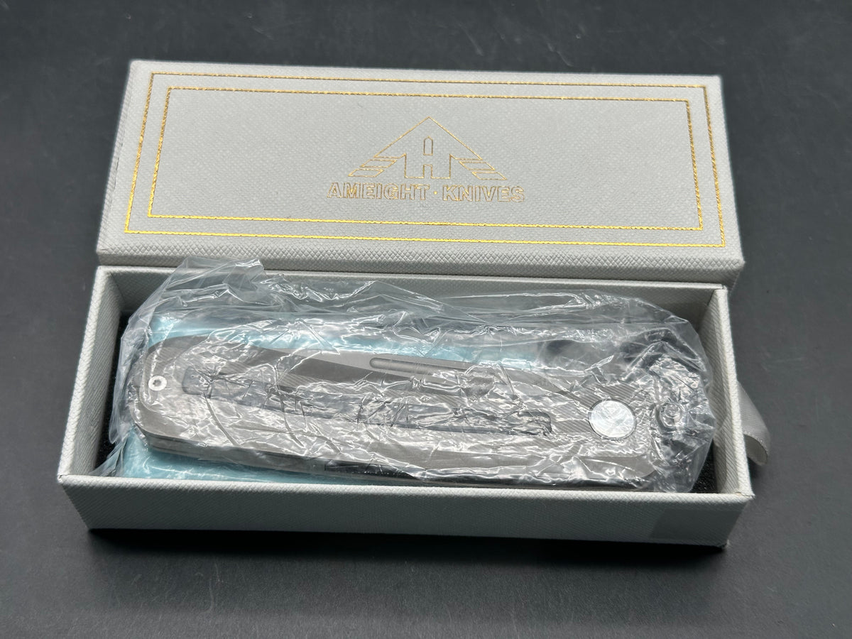 Ameight knives Morad titanium/CF w/S90V blade