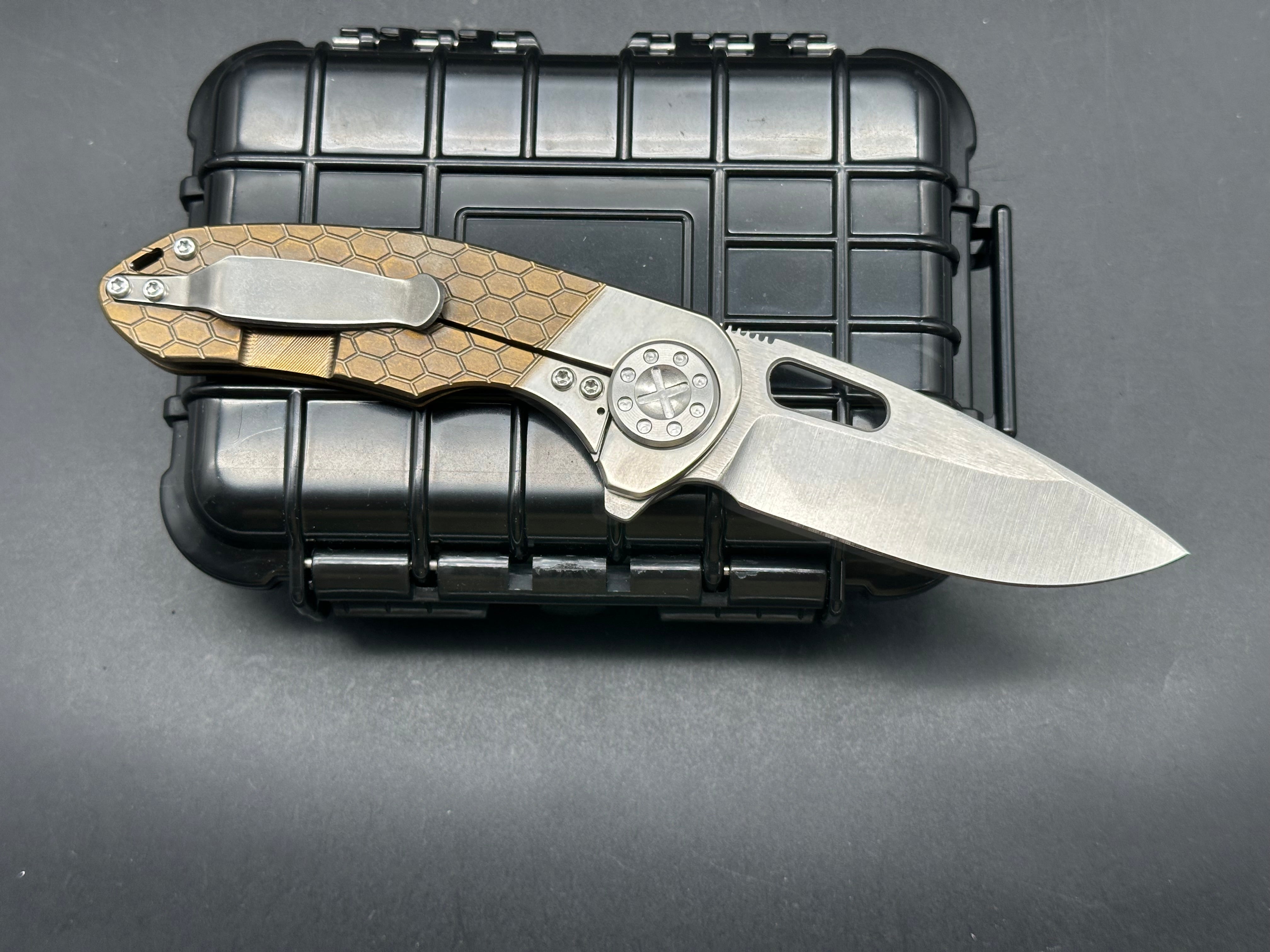 Curtiss Custom Knives Medium F3 Slicer Slim HX. S45VN blade