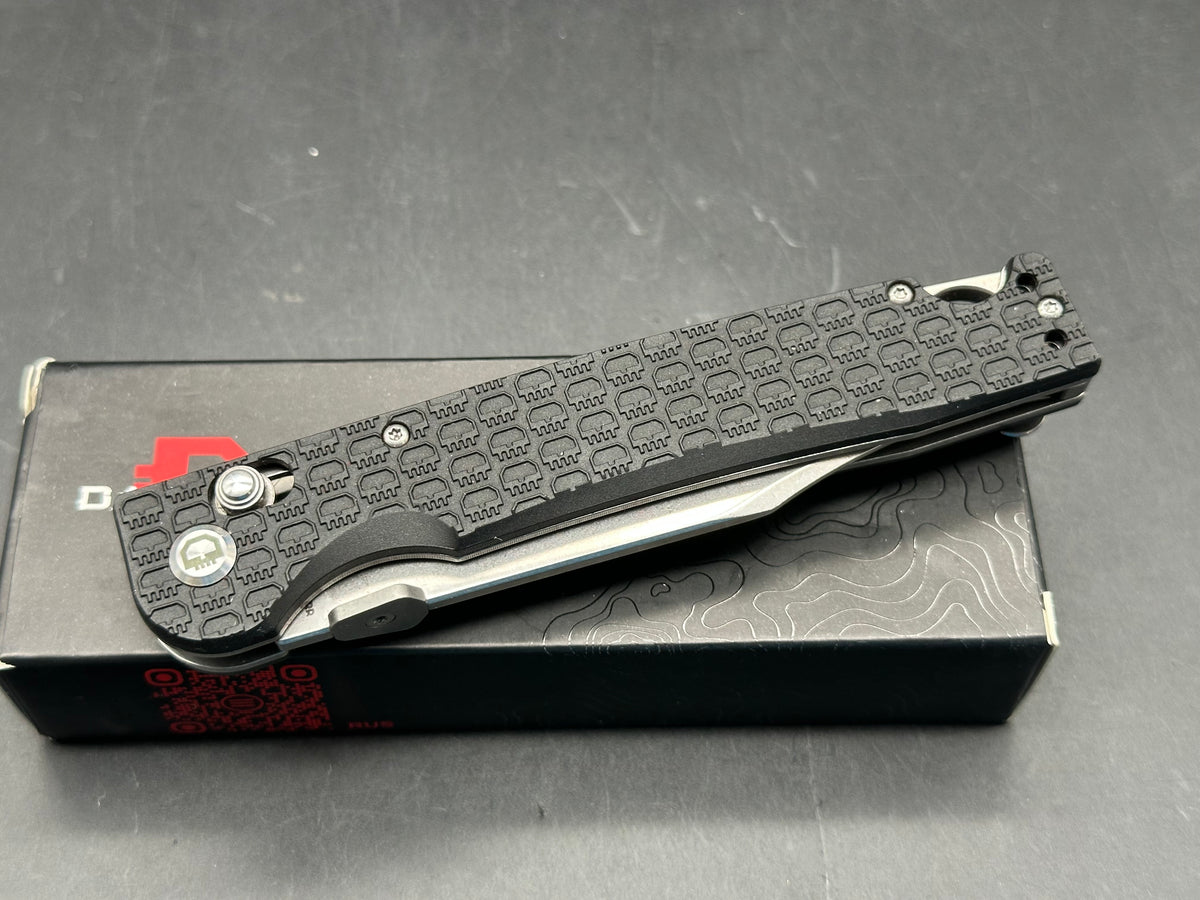 Daggerr Knives Pike black FRN handle w/8cr14 blade