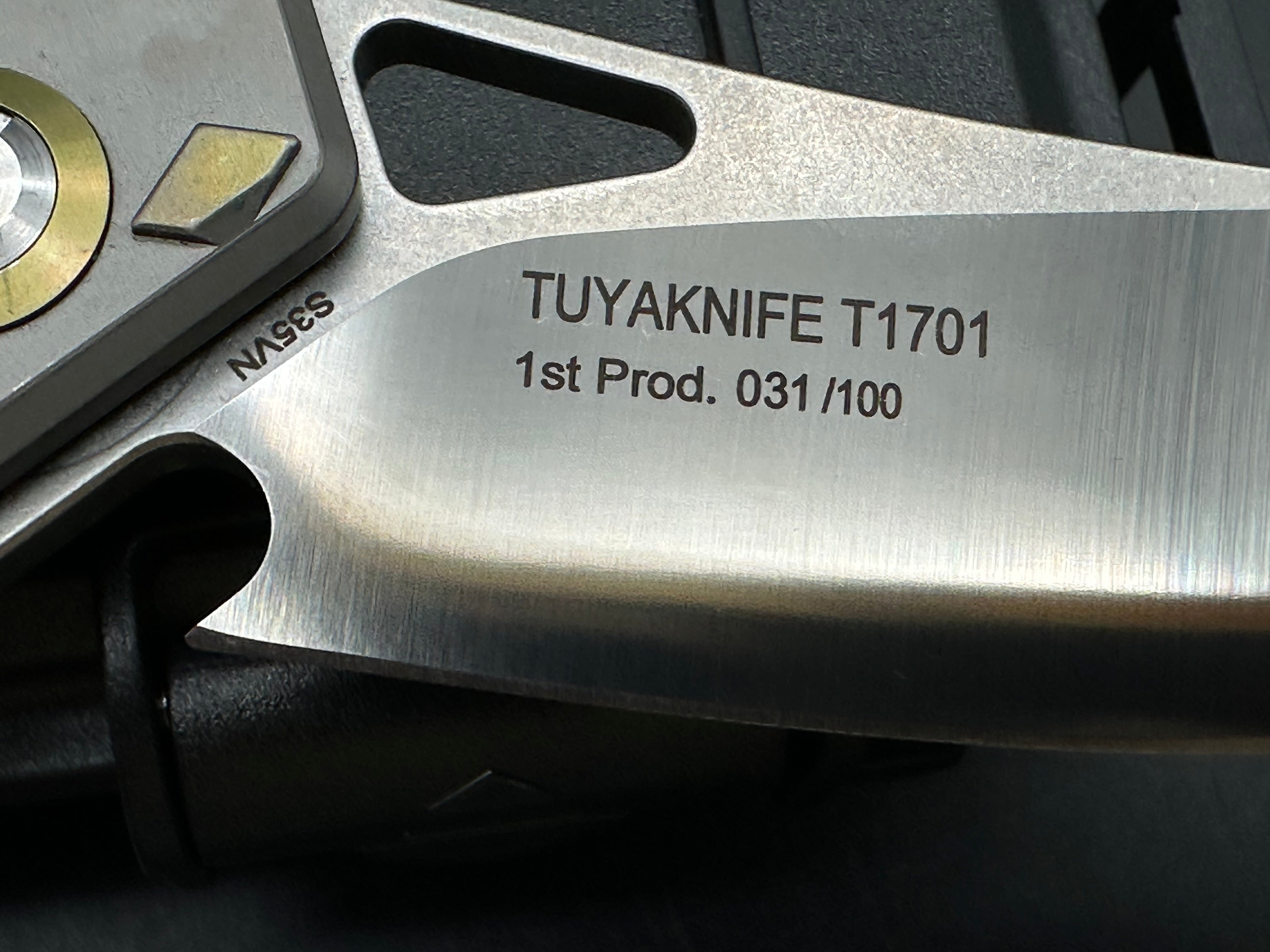 Tuyaknife Chicane 3.66 inch flat grind CMP-S35VN blade