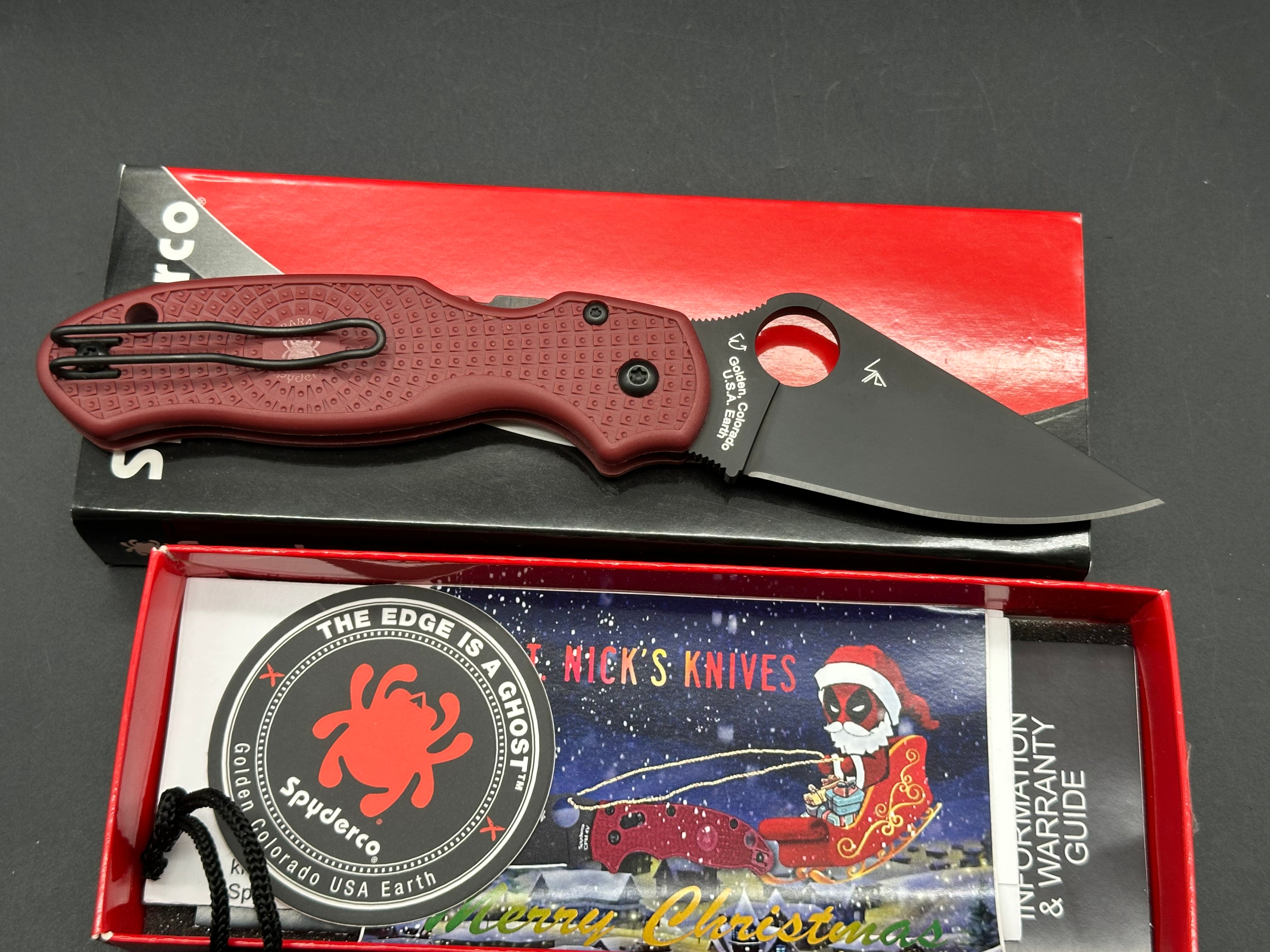 Spyderco Para 3 Lightweight, St. Nick's Knives Exclusive, 2.93" CPM-4V DLC Black Blade with Red FRN Handle