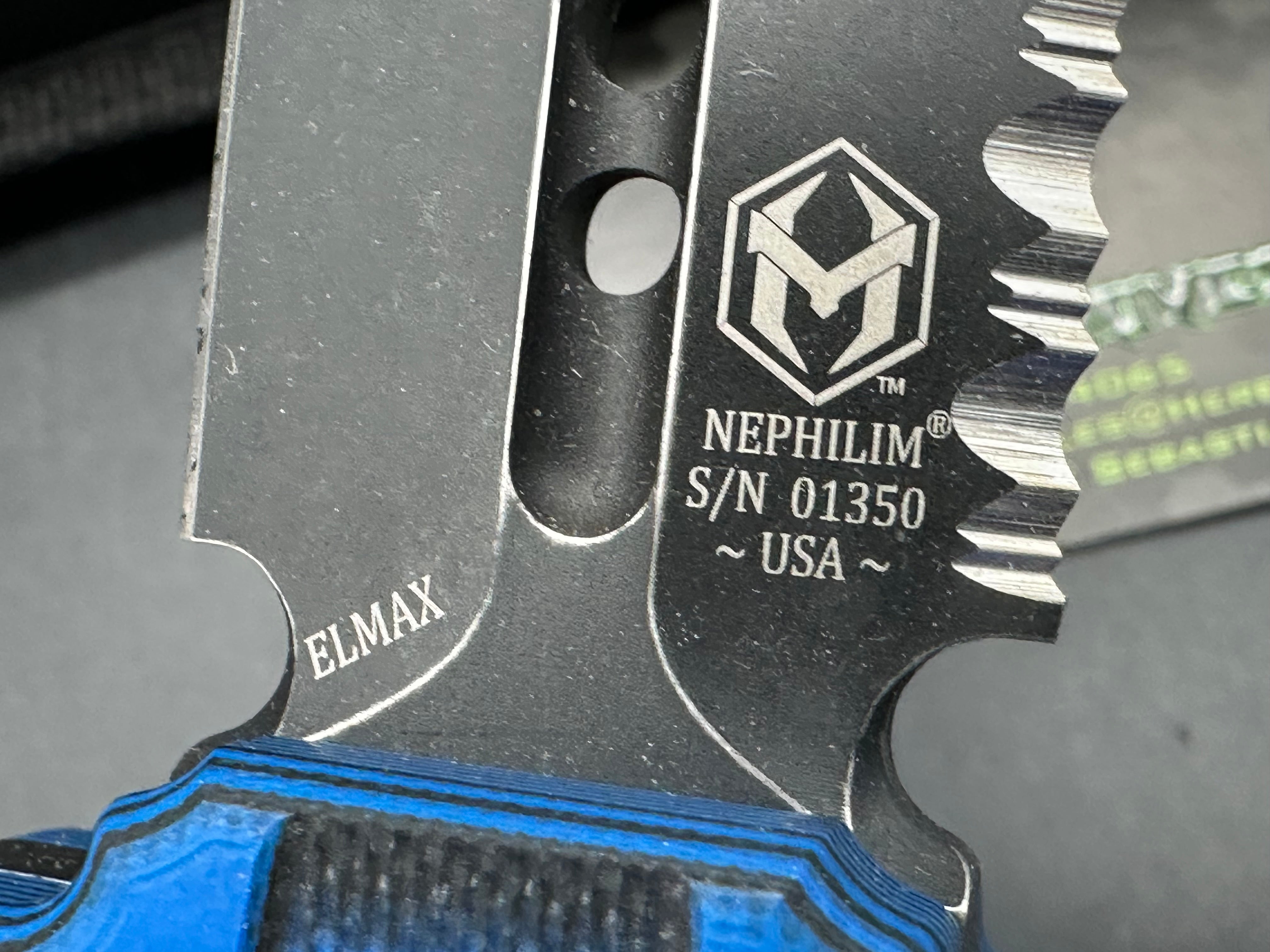 Heretic Knives – H003-8C-BLUBLK – Nephilim Fixed Blade D/E Dagger – Serrated – Elmax – G10 – Blue Black