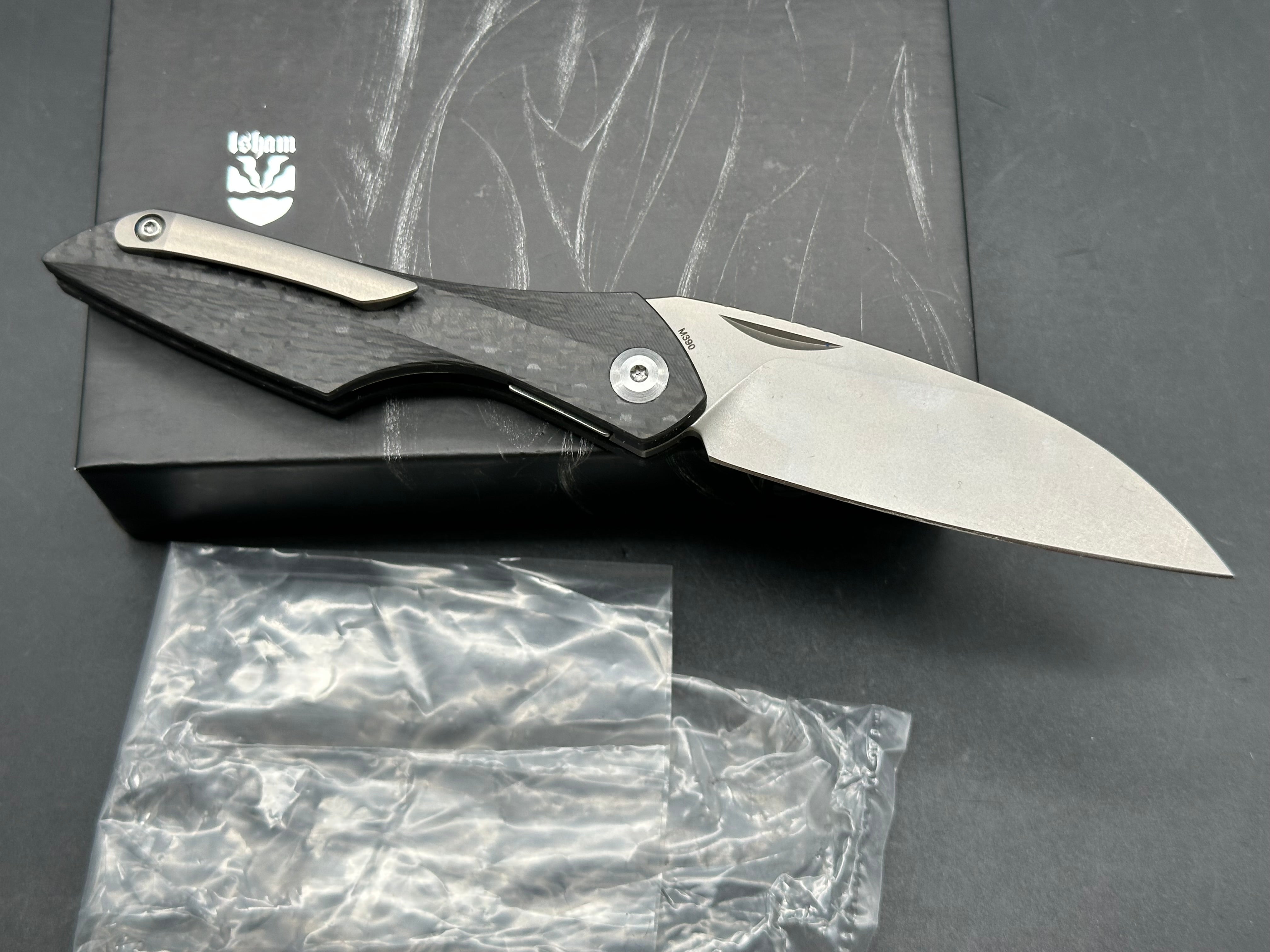 Isham Bladeworks Abstruse: Elijah Isham design. 2.875 inch stonewashed Bohler M390 blade
