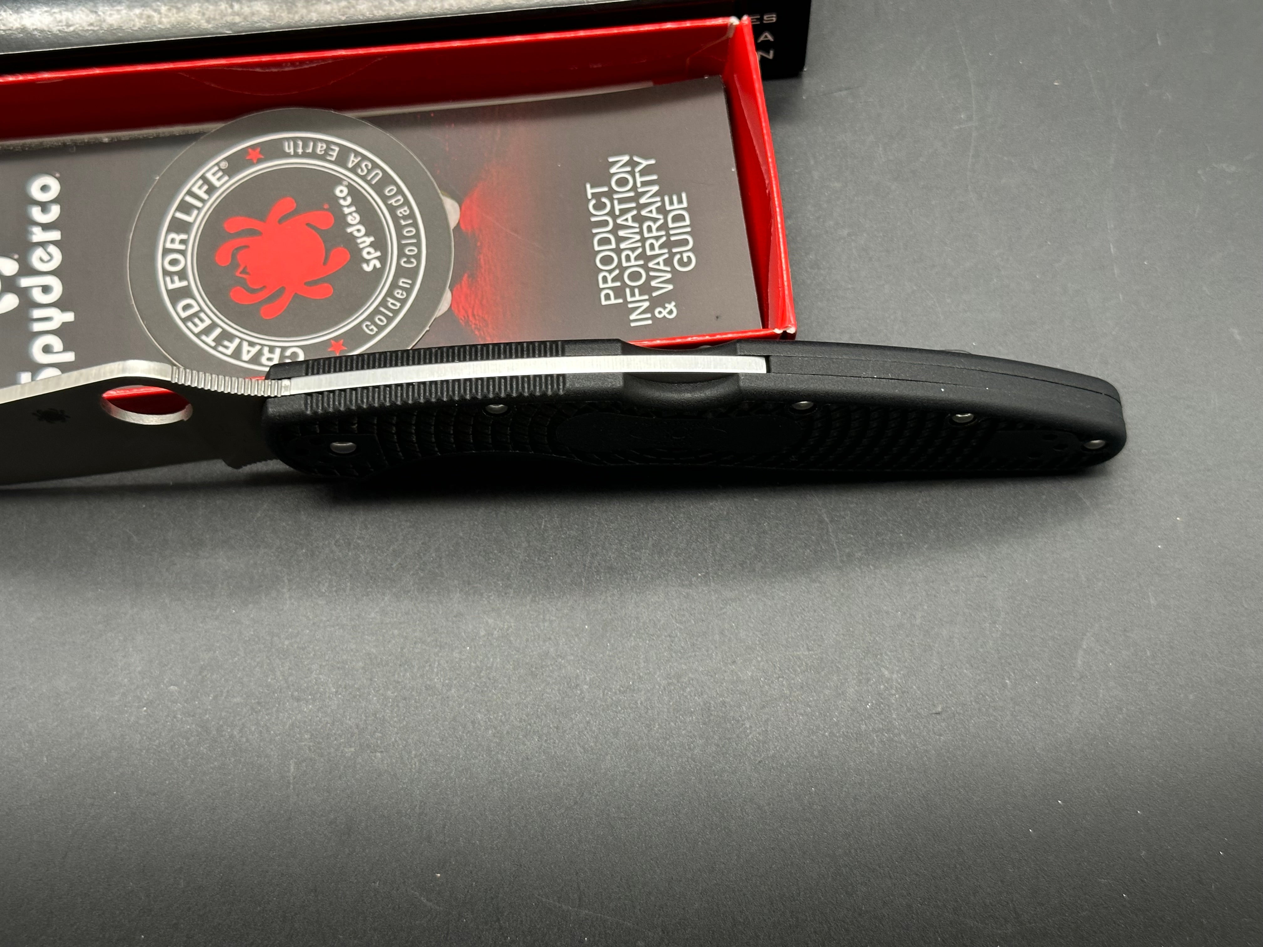 Spyderco Police 4 Lightweight, 4.38" VG-10 Satin Blade with Black FRN Handle