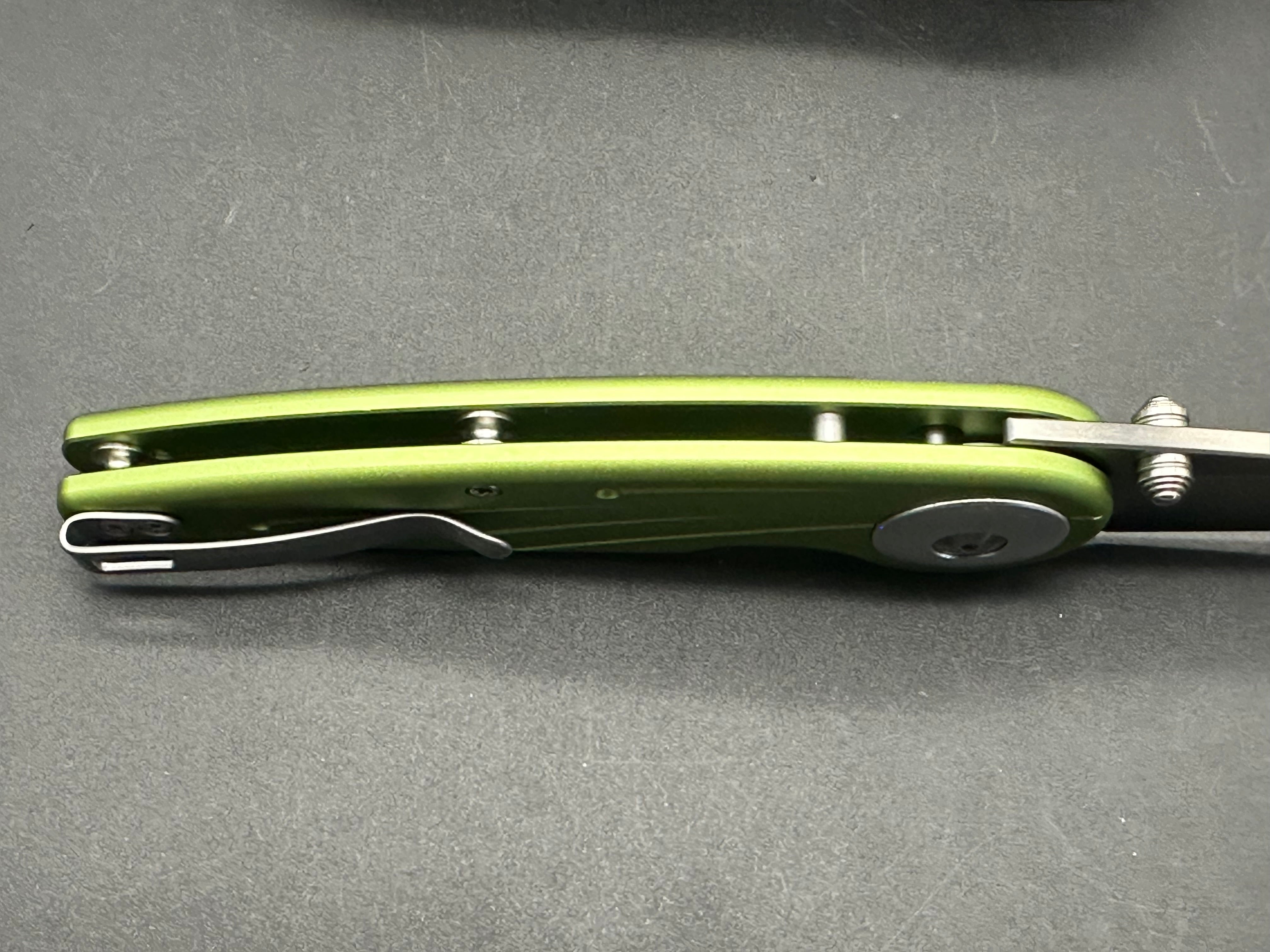 CIVIVI STARFLARE FOLDING KNIFE LIME GREEN ALUMINUM HANDLE NITRO-V PLAIN EDGE SATIN FINISH C23052-3