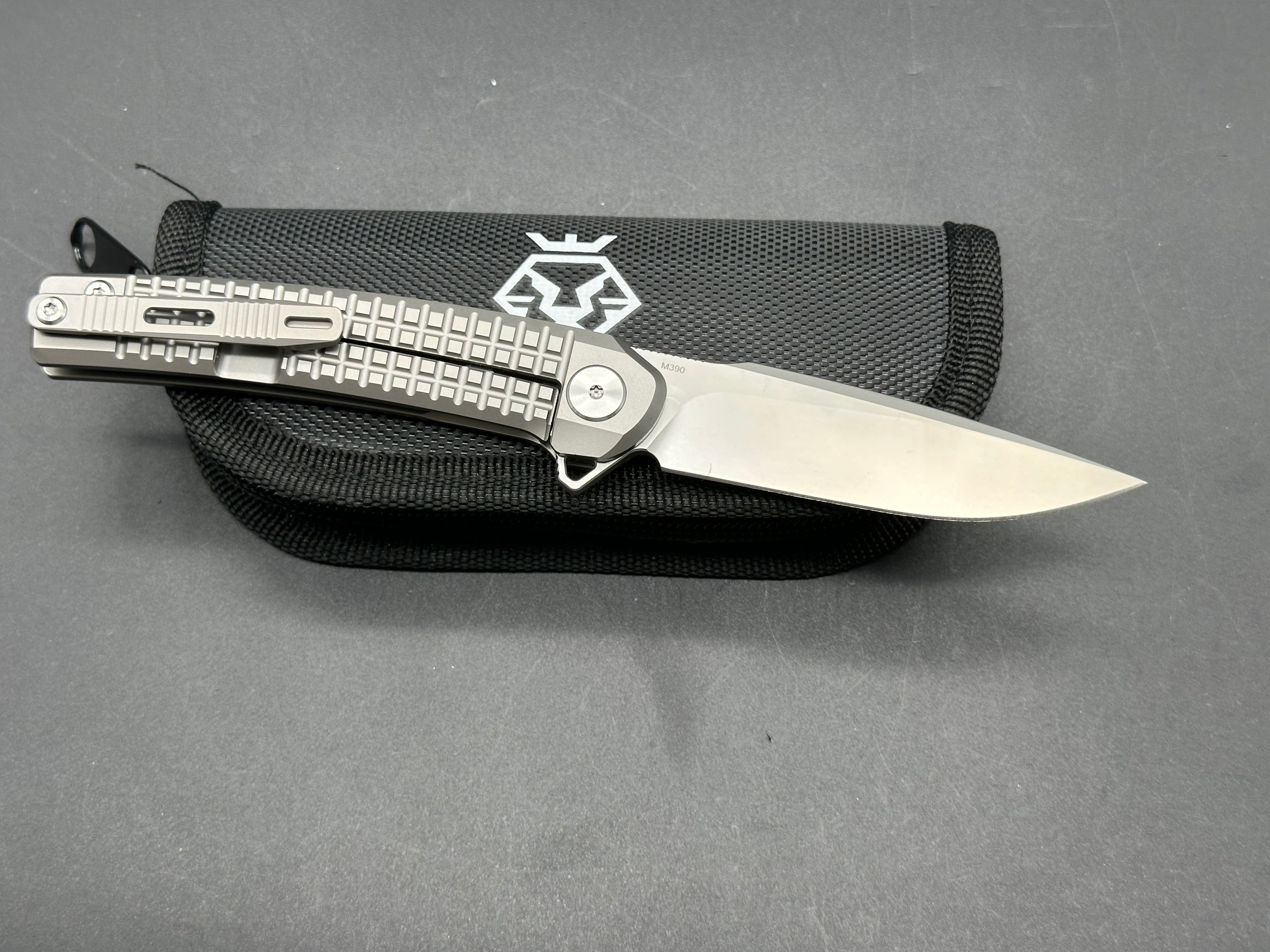 XTOUC RX302 M390 Sandblasted Blade with Titanium Frag Handle
