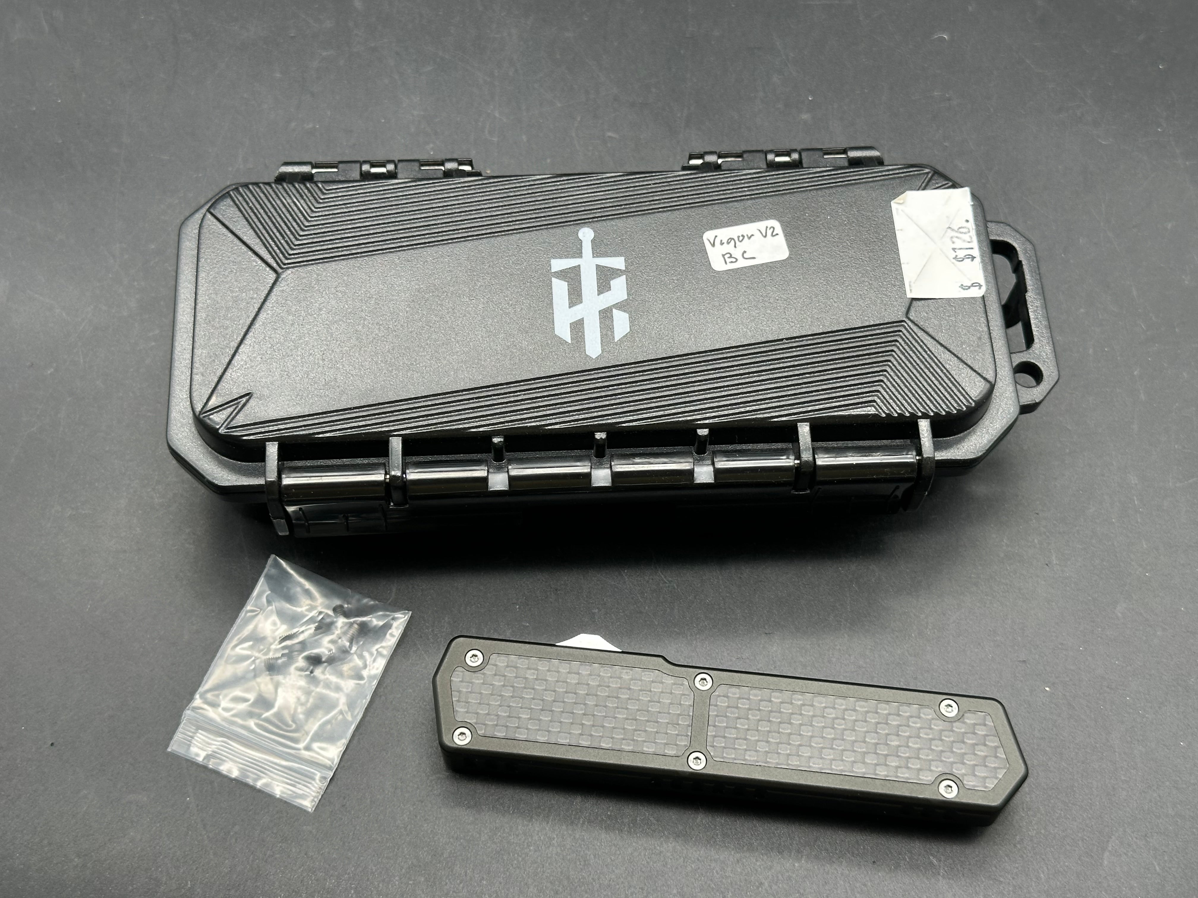 TakCom Vigor OTF Satin, Black Aluminum 154CM tanto blade
