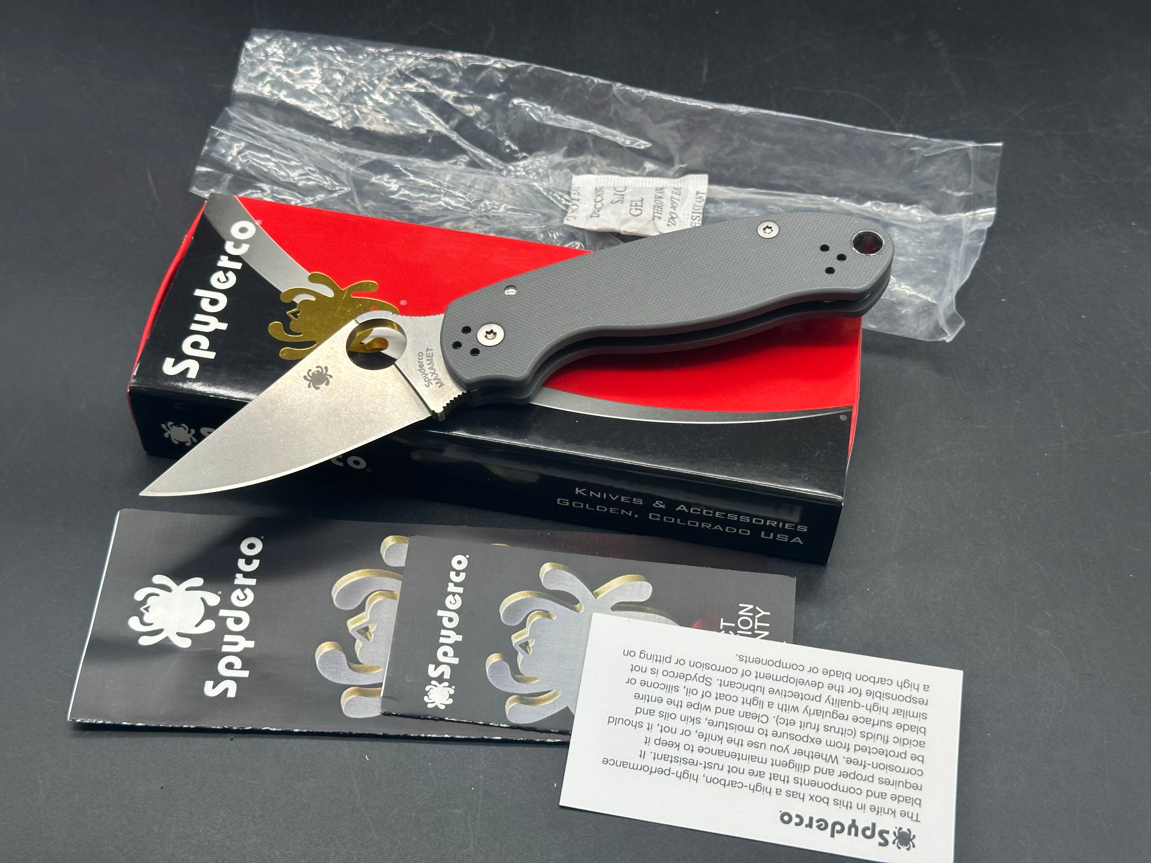 Spyderco Para 3, 2.93" Maxamet Stonewash Modified Clip Point Blade with Gray G10 Scales