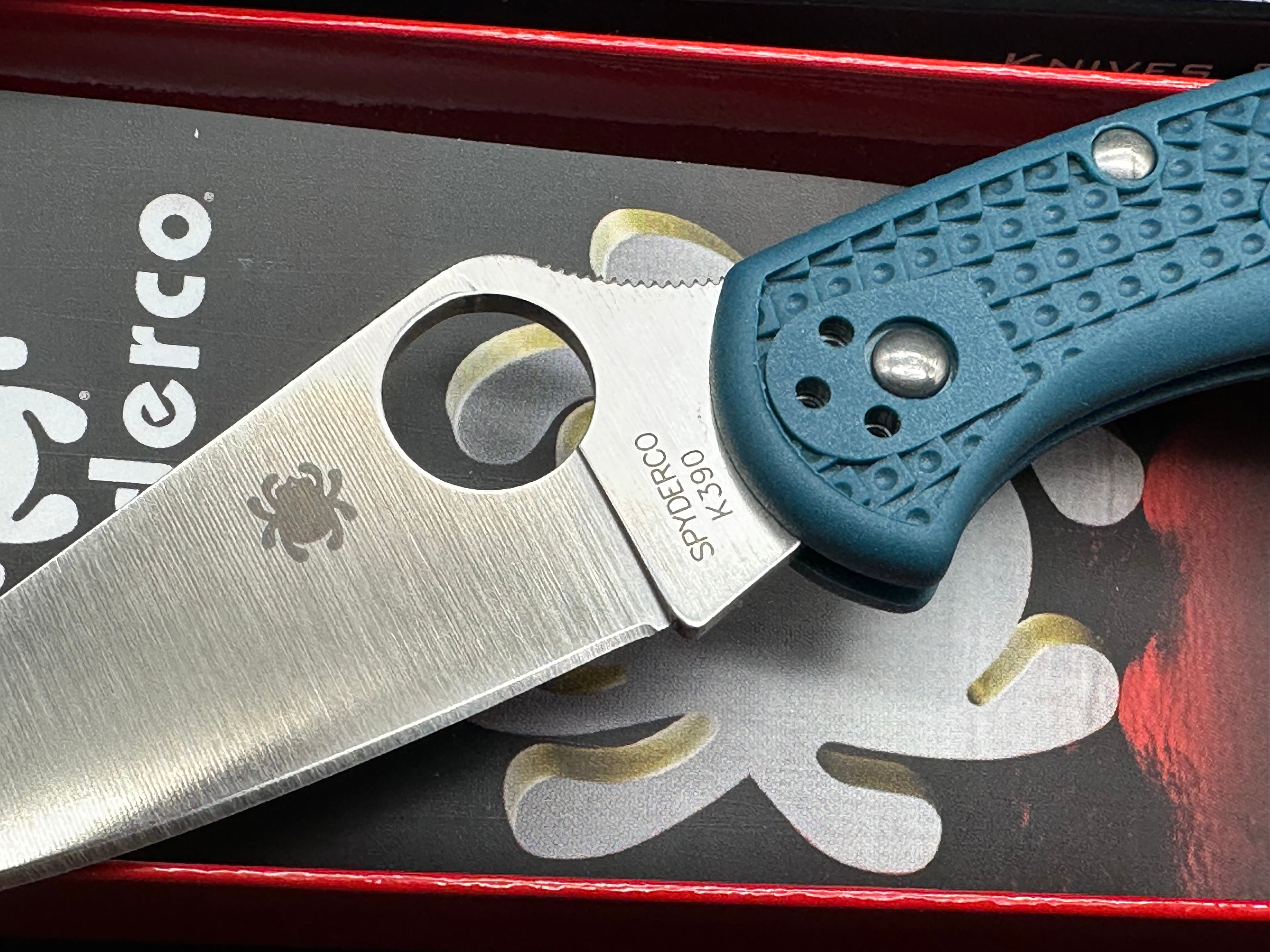 Spyderco Delica 4 Lightweight, 2.89" K390 Satin Blade with Blue FRN Handle