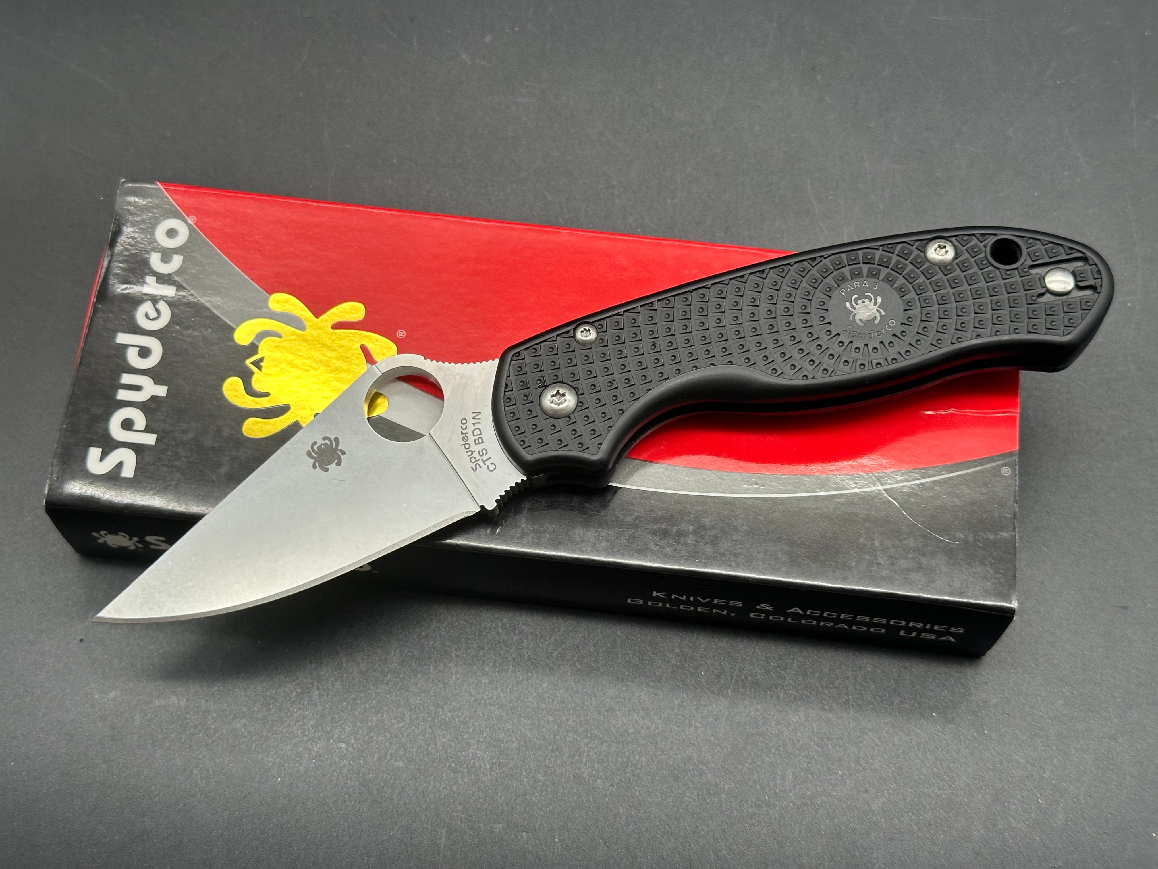 Spyderco Para 3 Lightweight, 2,93" CTS BD1N Stonewash Blade with Black FRN Handle