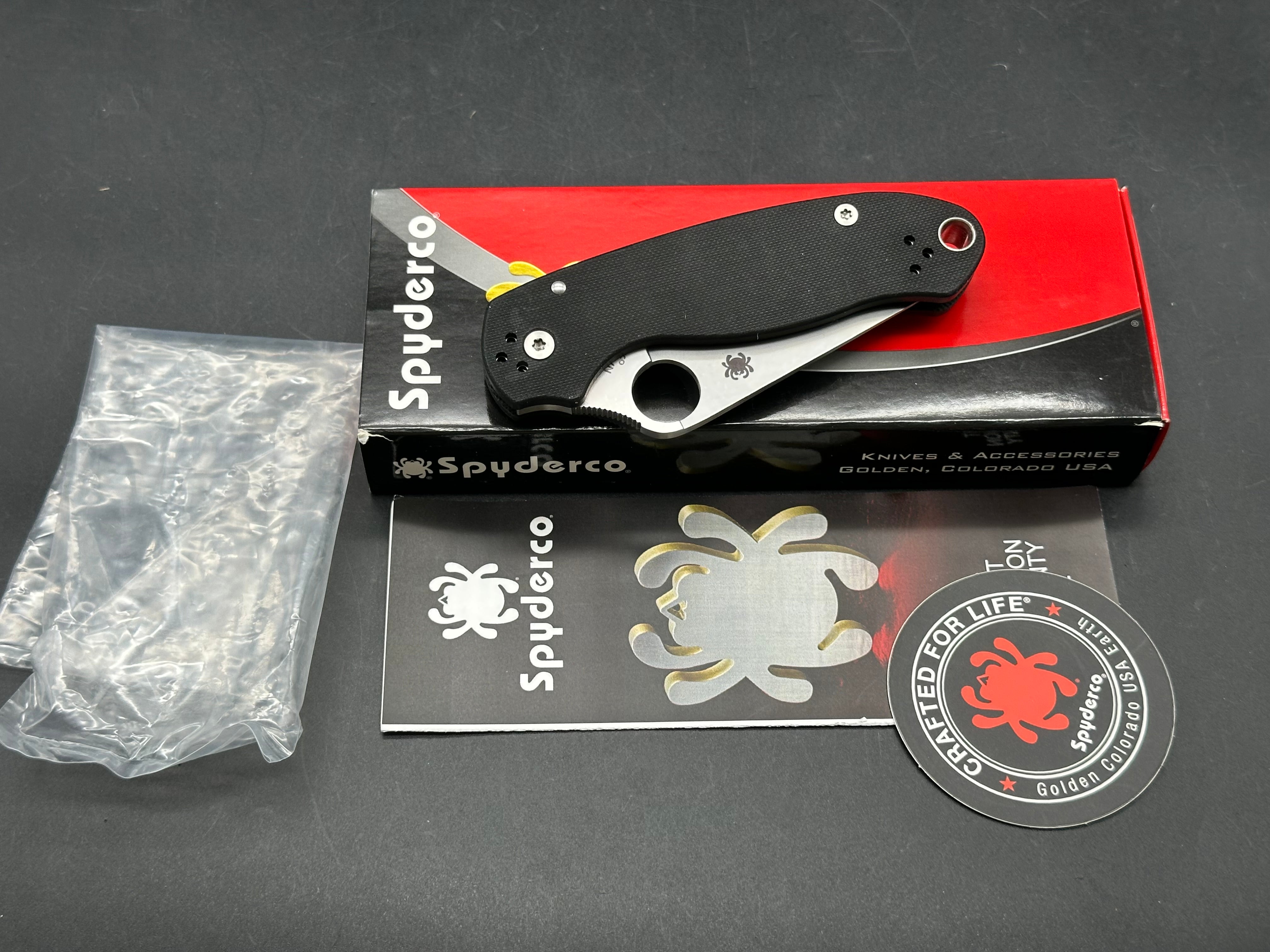 Spyderco Para 3, 2.93" CPM S45VN Stonewash Blade with Black G10 Scales