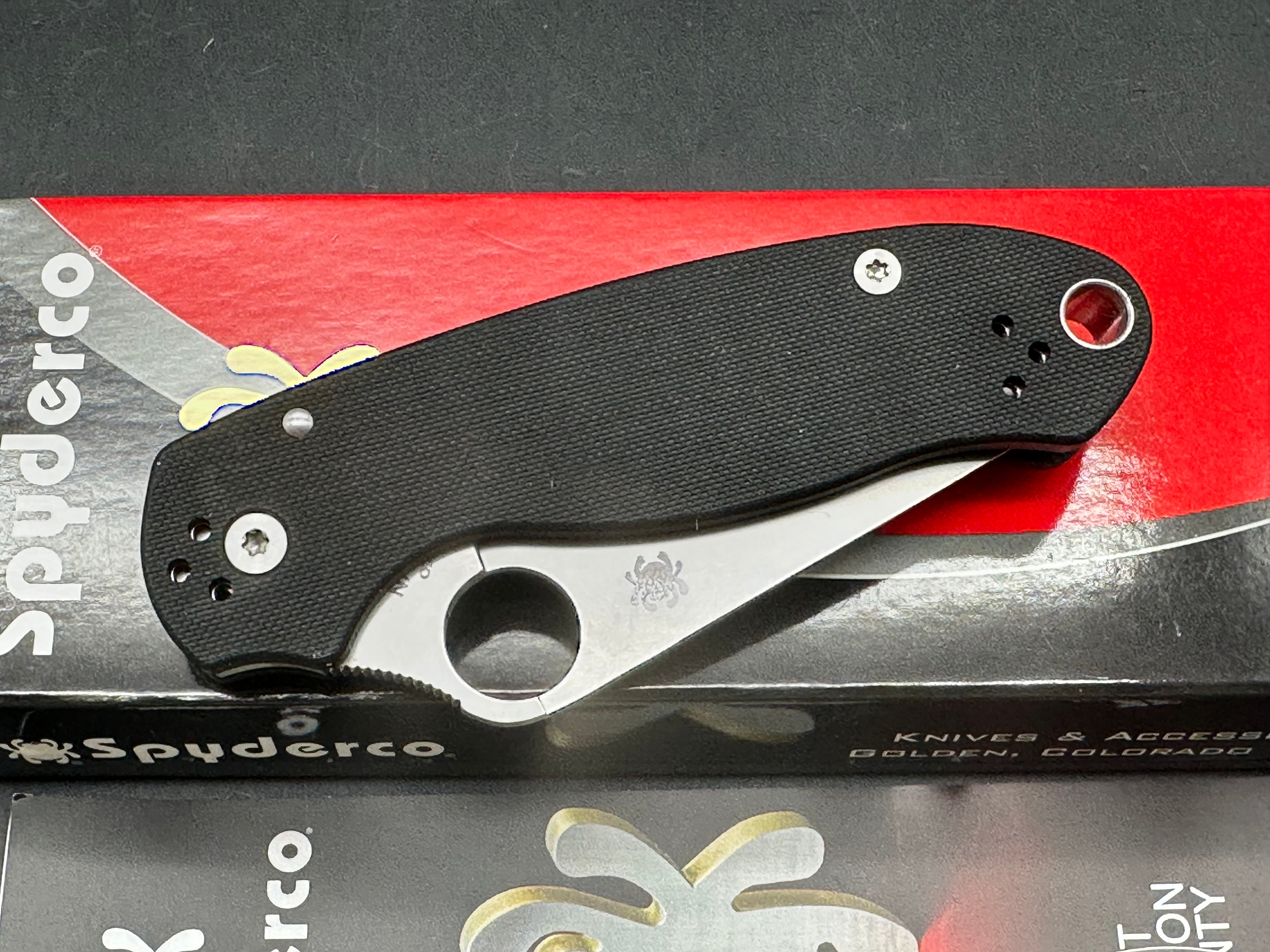 Spyderco Para 3, 2.93" CPM S45VN Stonewash Blade with Black G10 Scales