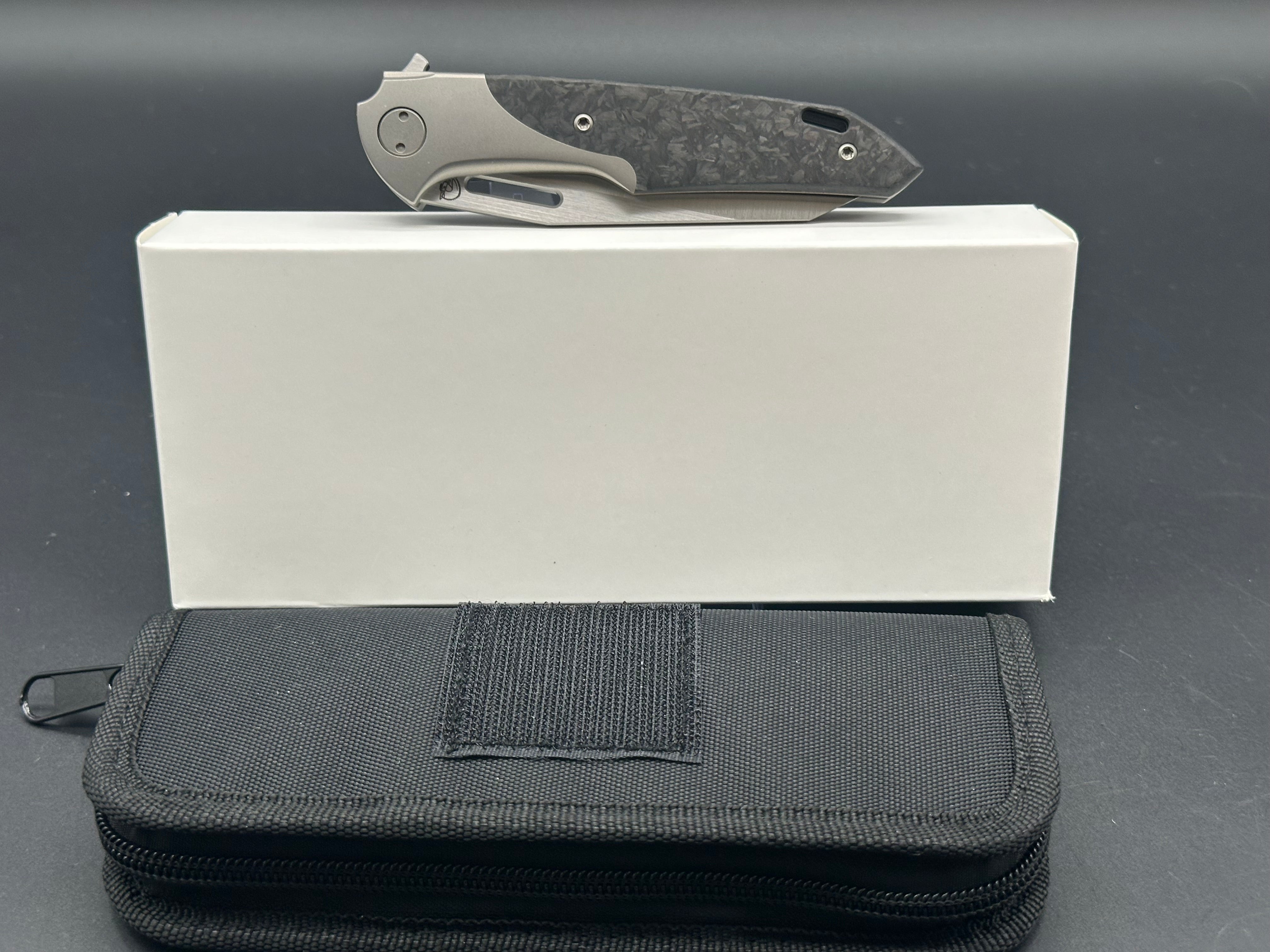 Navajas Barbudo Balmis titanium/marble CF handle w/M390 blade