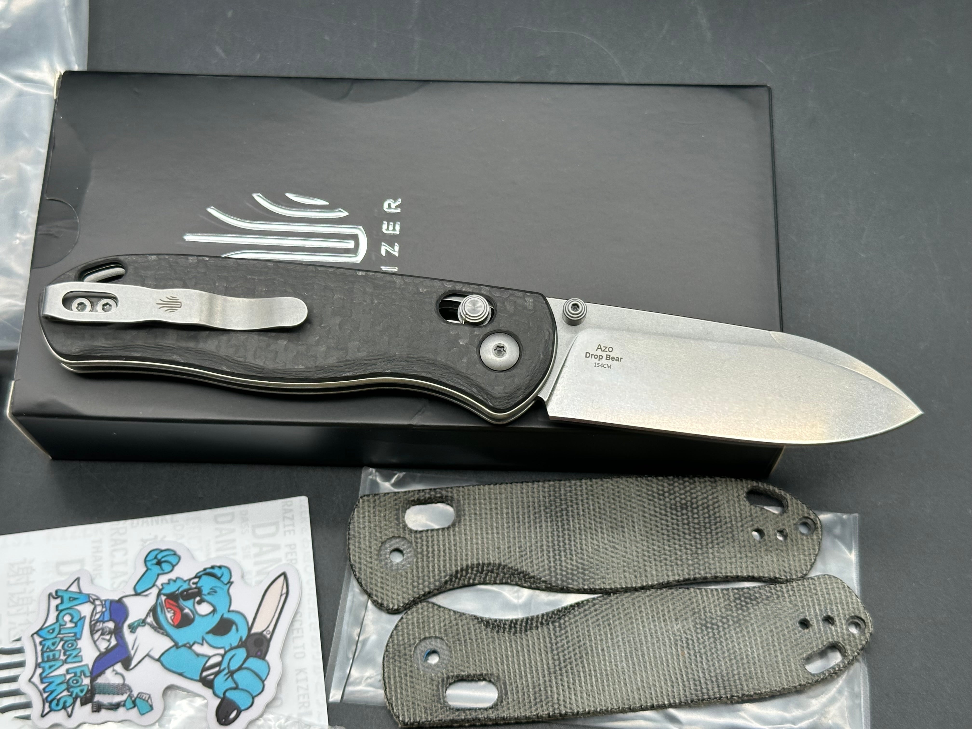Kizer Drop Bear, 2.99" 154CM Stonewash Blade with Votix Carbon Fiber Scales