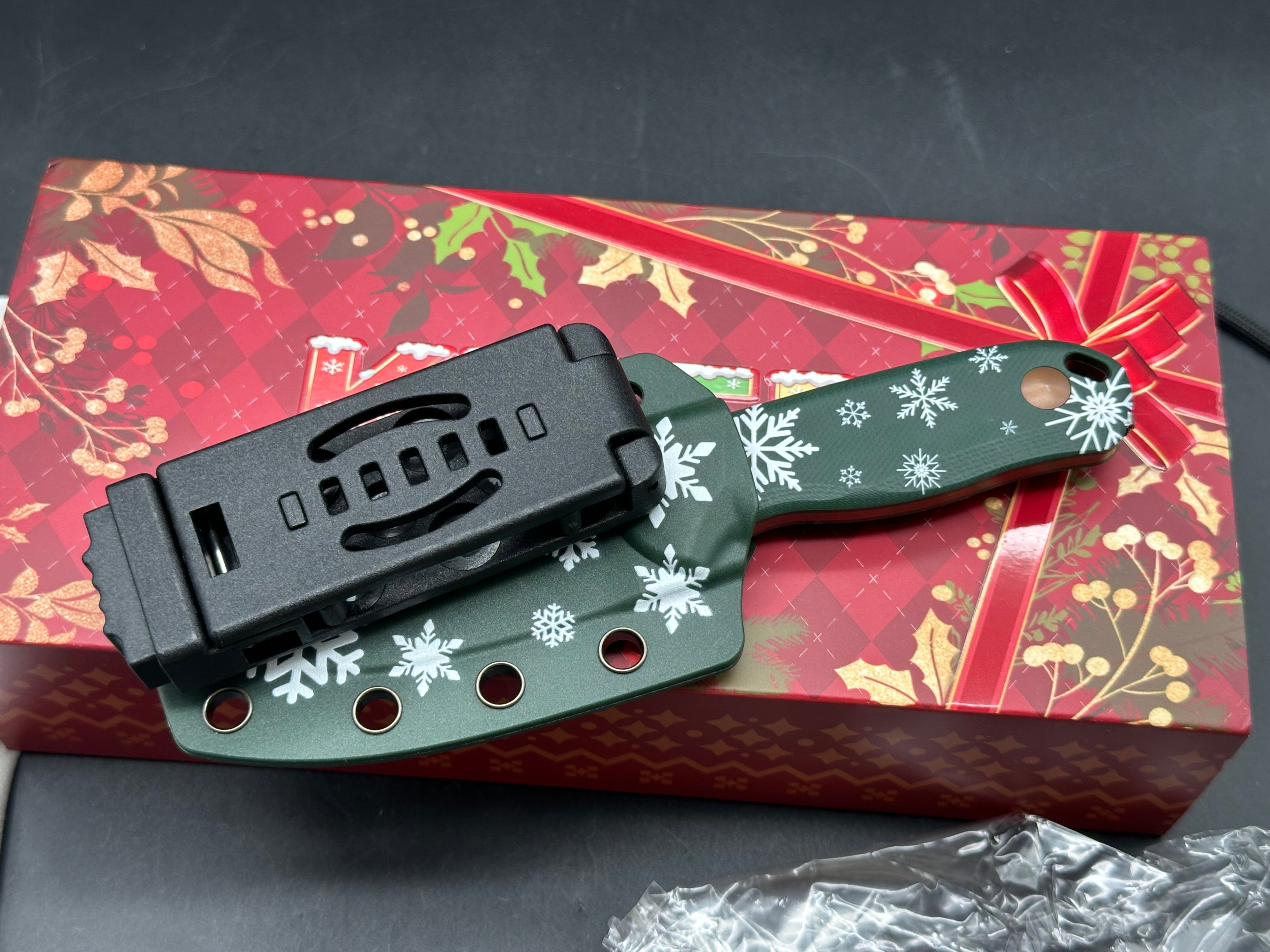 Kizer Drop Bear Fixed Blade Christmas Edition, 2.6" D2 Sunset Metal PVD Blade with Green Winter G10 Scales plus matching Green Winter Sheath