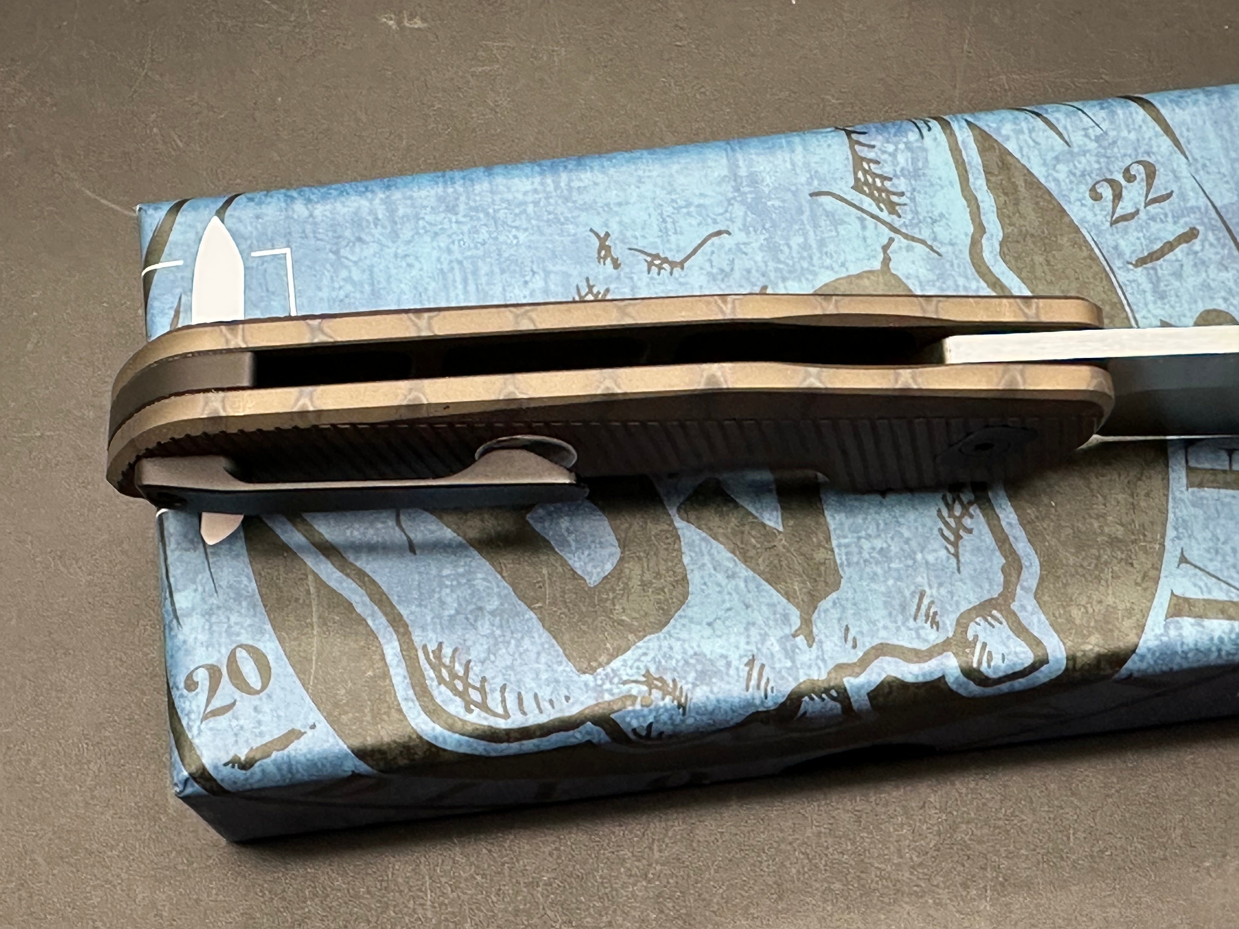 Divo Chaser flamed titanium handle w/S90V blade