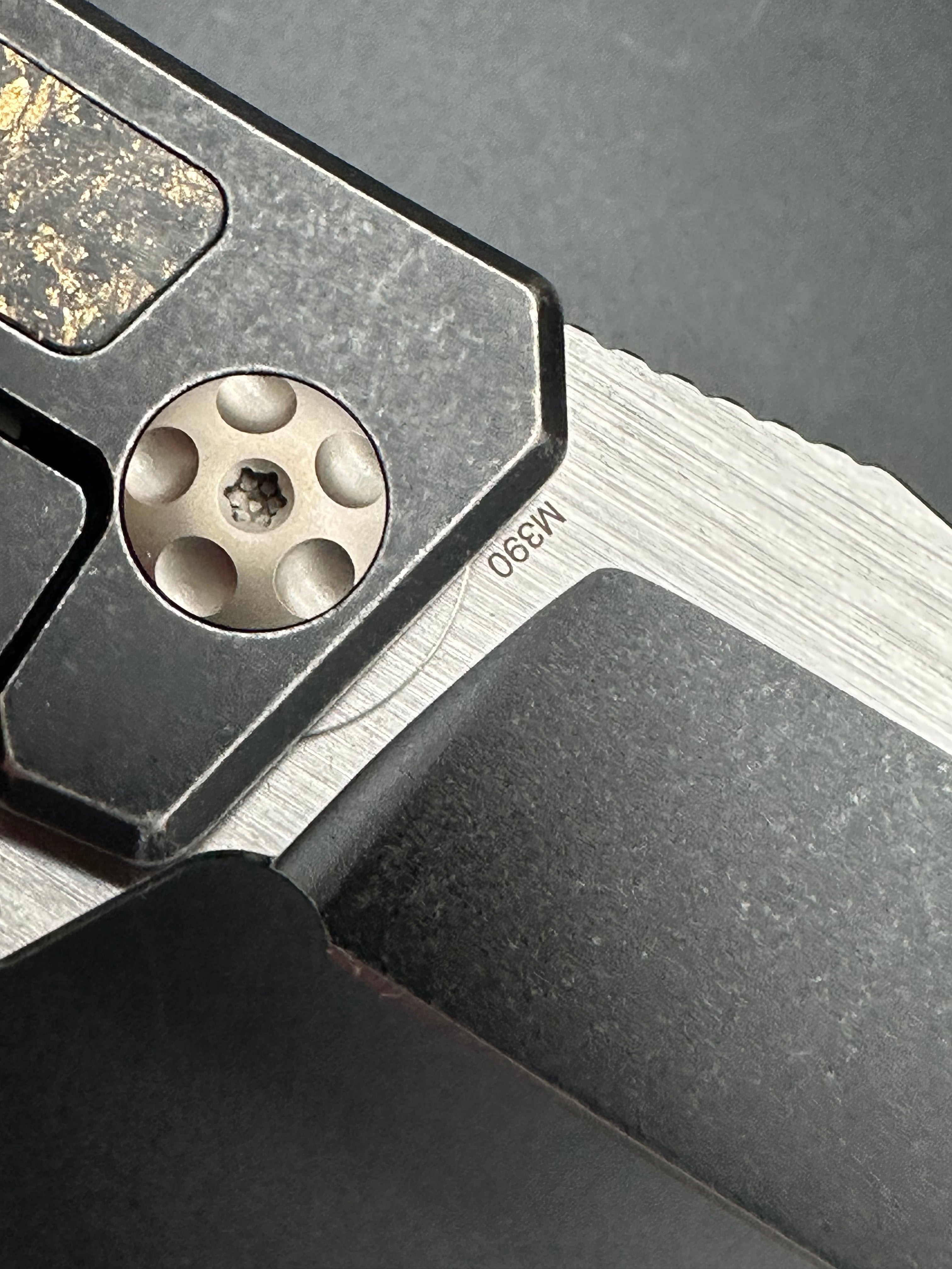 Off Grid Knives Elite Scorpion Matrix titanium w/carbon fiber copper inlay