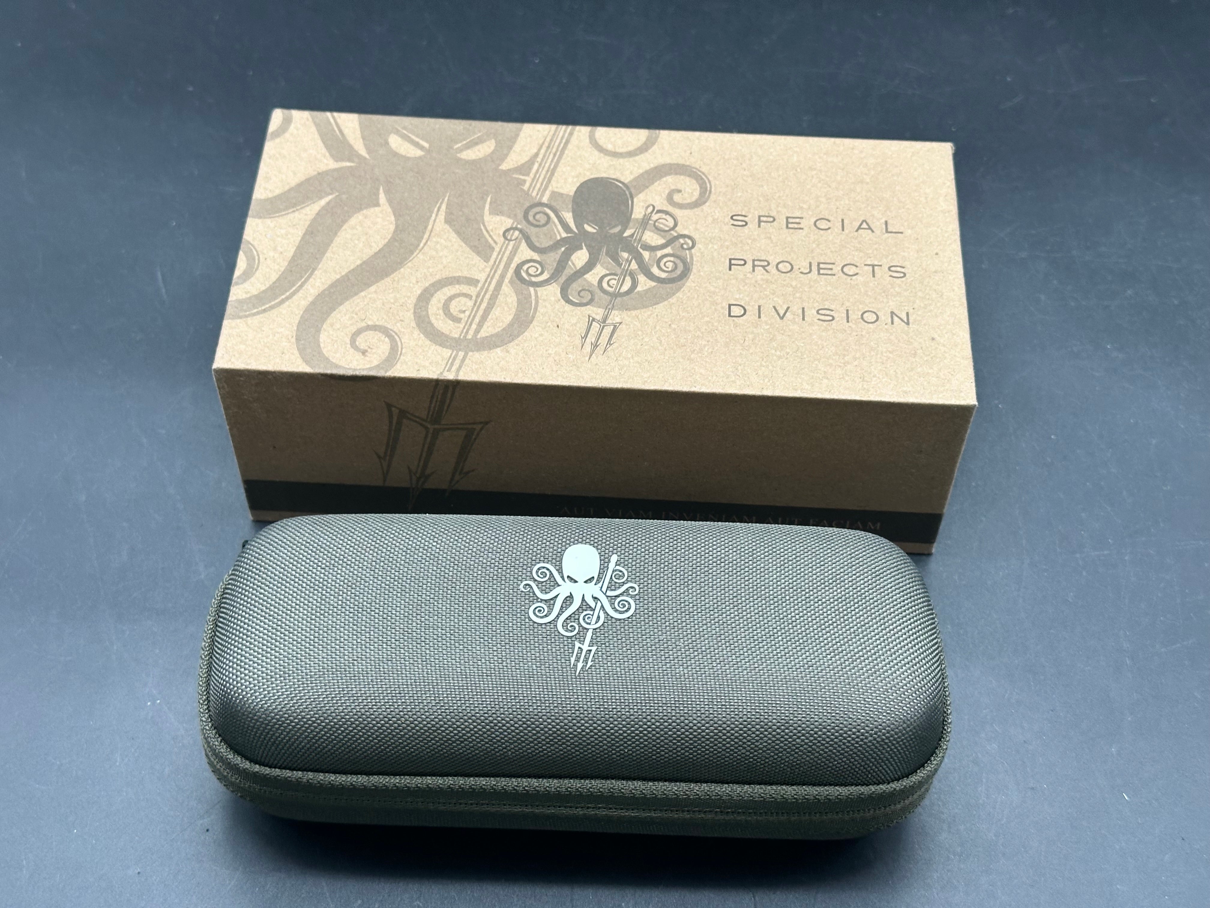 Prometheus Design Werx SPD Invictus-SP, 3.5" CPM MagnaCut Bead Blasted Blade with Bead Blasted Titanium Scales.