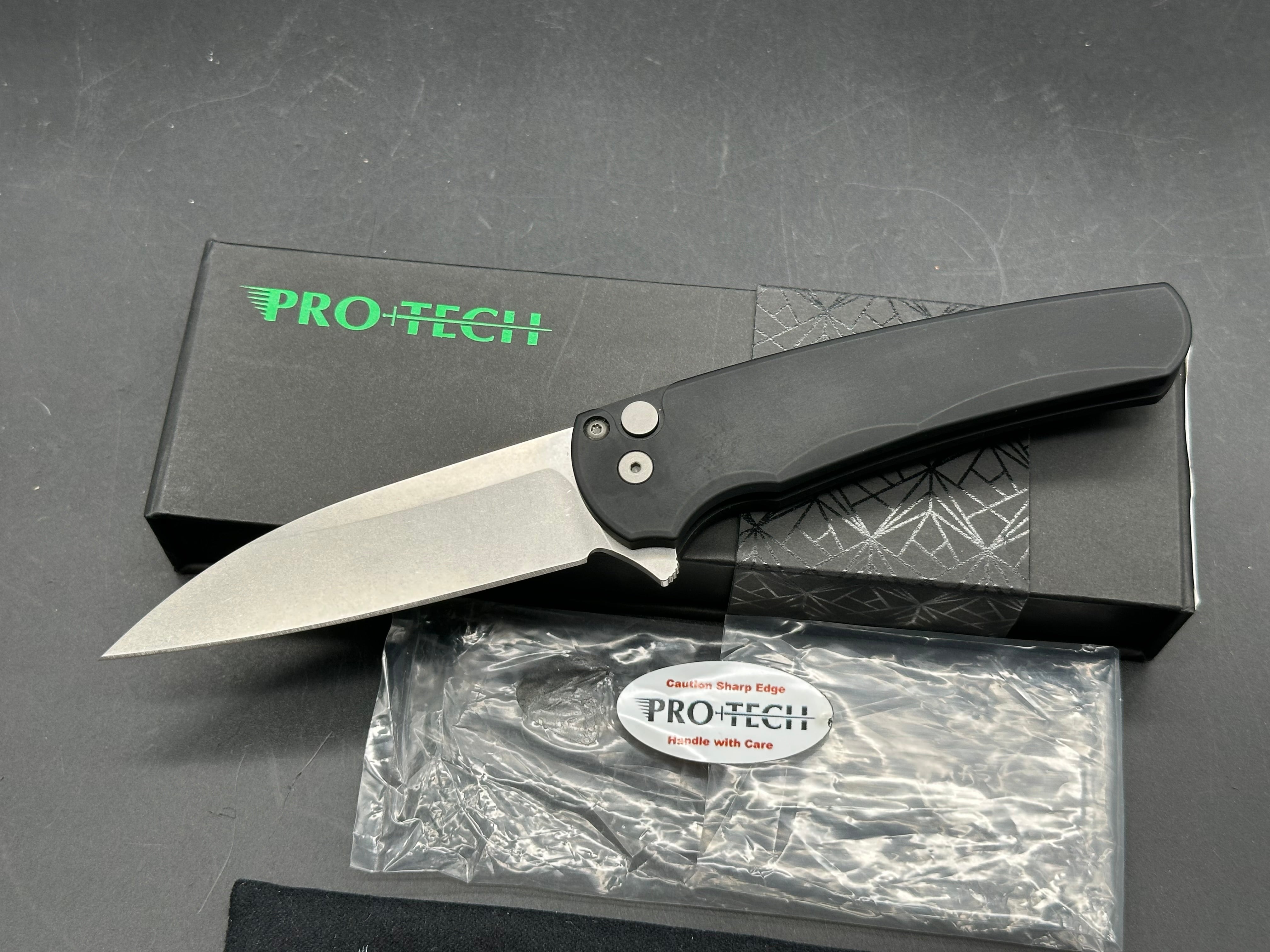 ProTech Malibu Wharncliffe, 3.3" MagnaCut Blade with Black Aluminum Scales