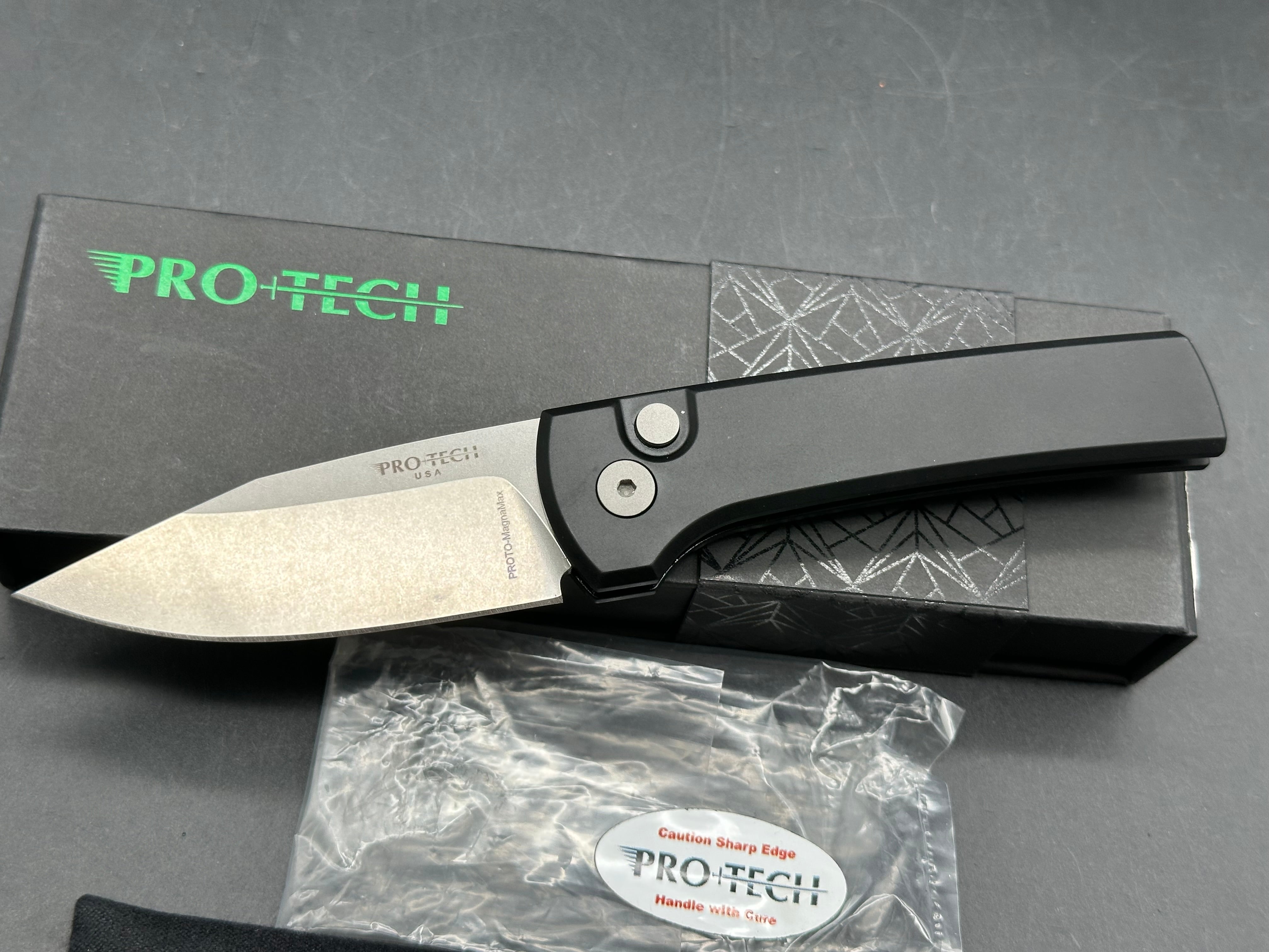 ProTech / Chaves Scapegoat AUTO, 3" PROTO MagnaMax Blade with Black Aluminum Scales