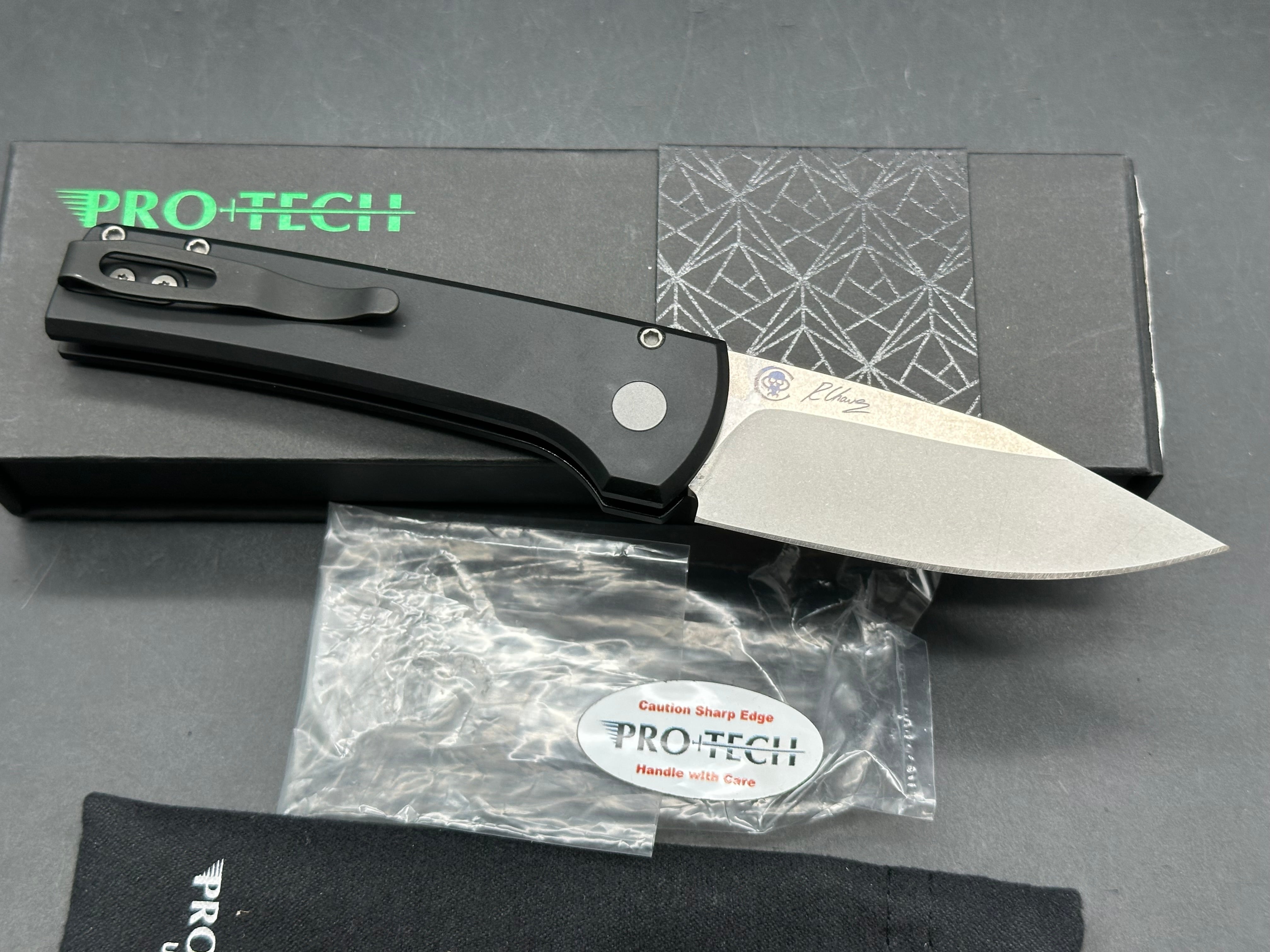 ProTech / Chaves Scapegoat AUTO, 3" PROTO MagnaMax Blade with Black Aluminum Scales