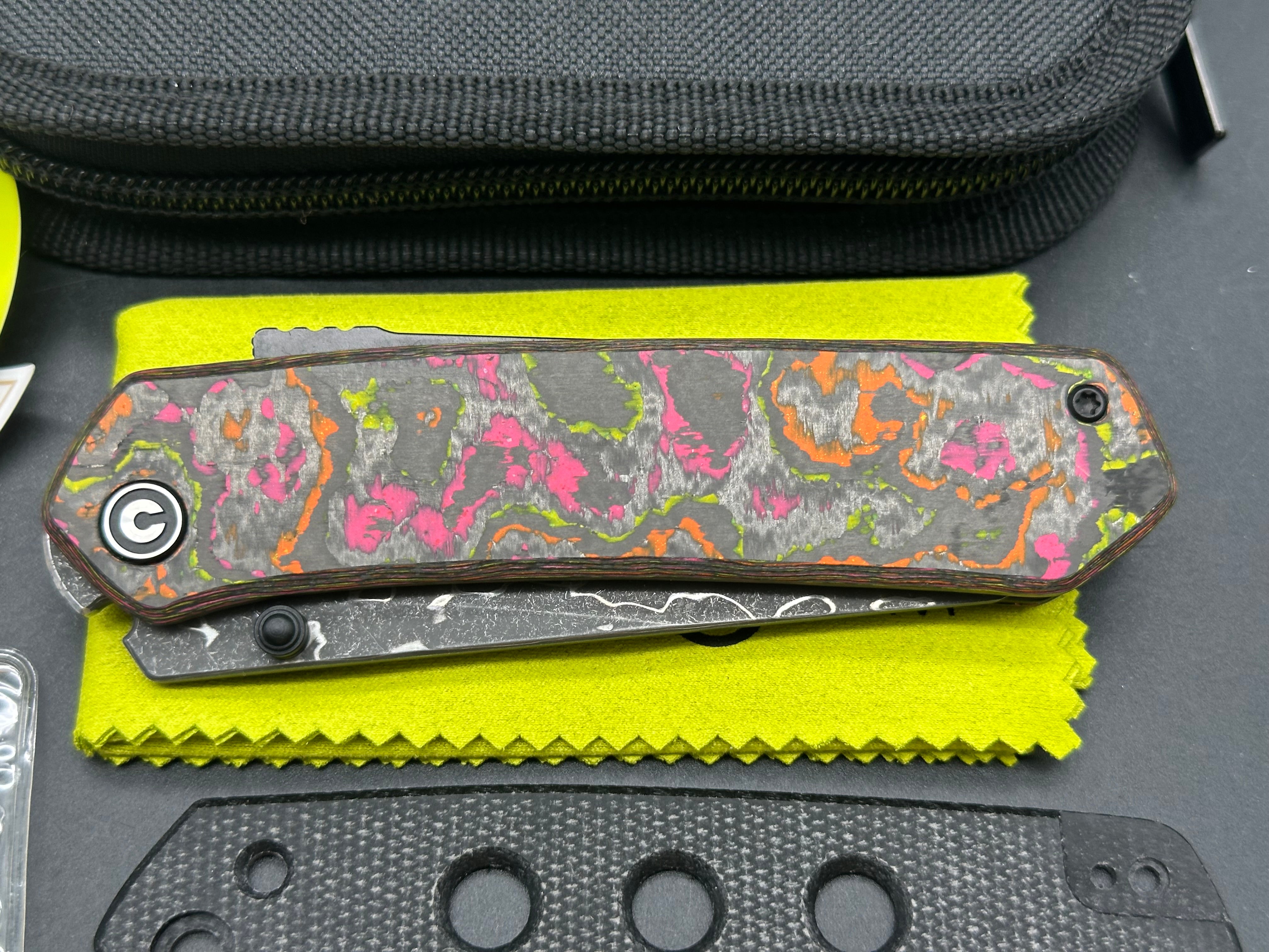 CIVIVI Vision FG Superlock Knife custom far carbon scales (3.5" Damascus)