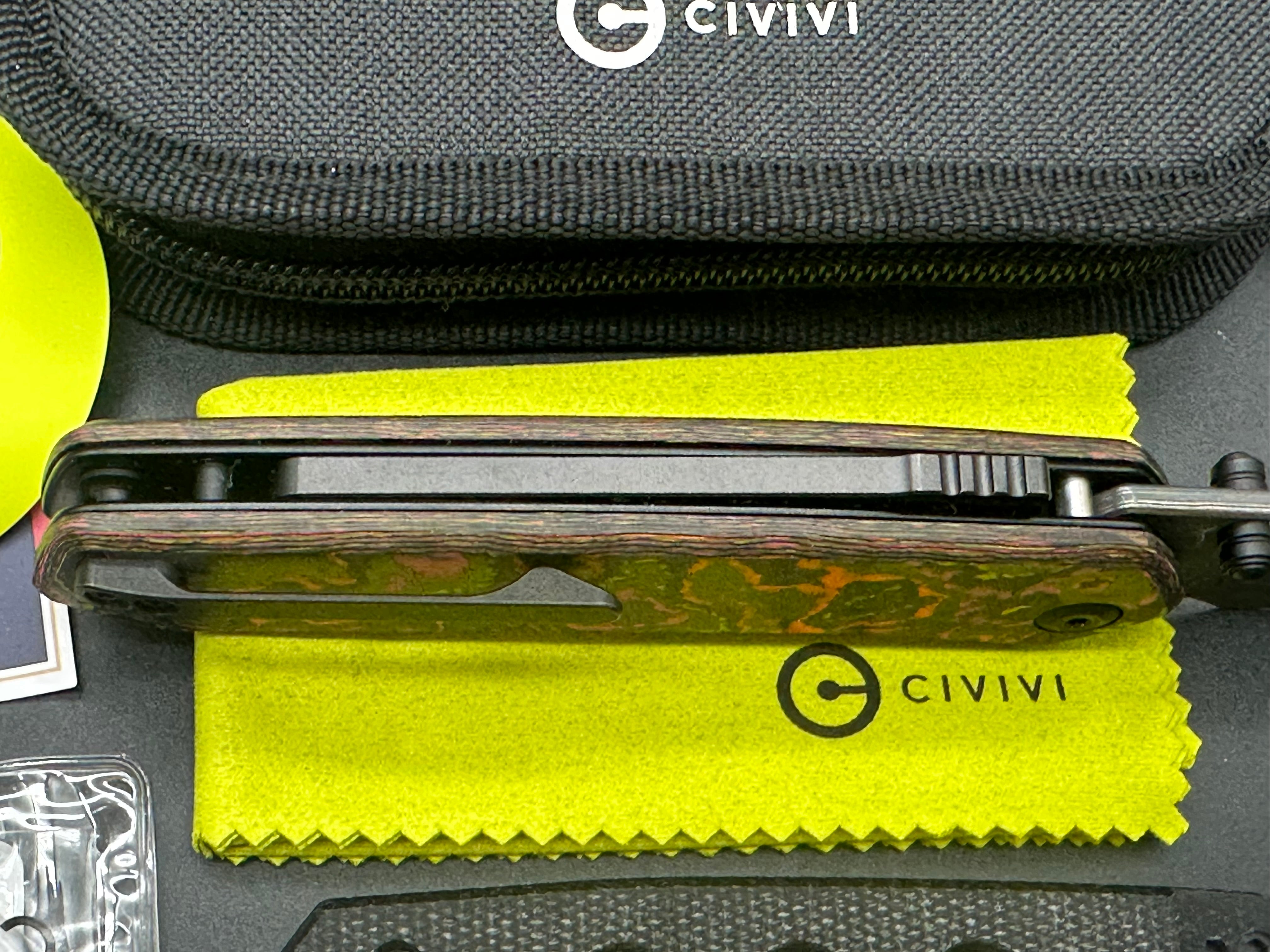 CIVIVI Vision FG Superlock Knife custom far carbon scales (3.5" Damascus)