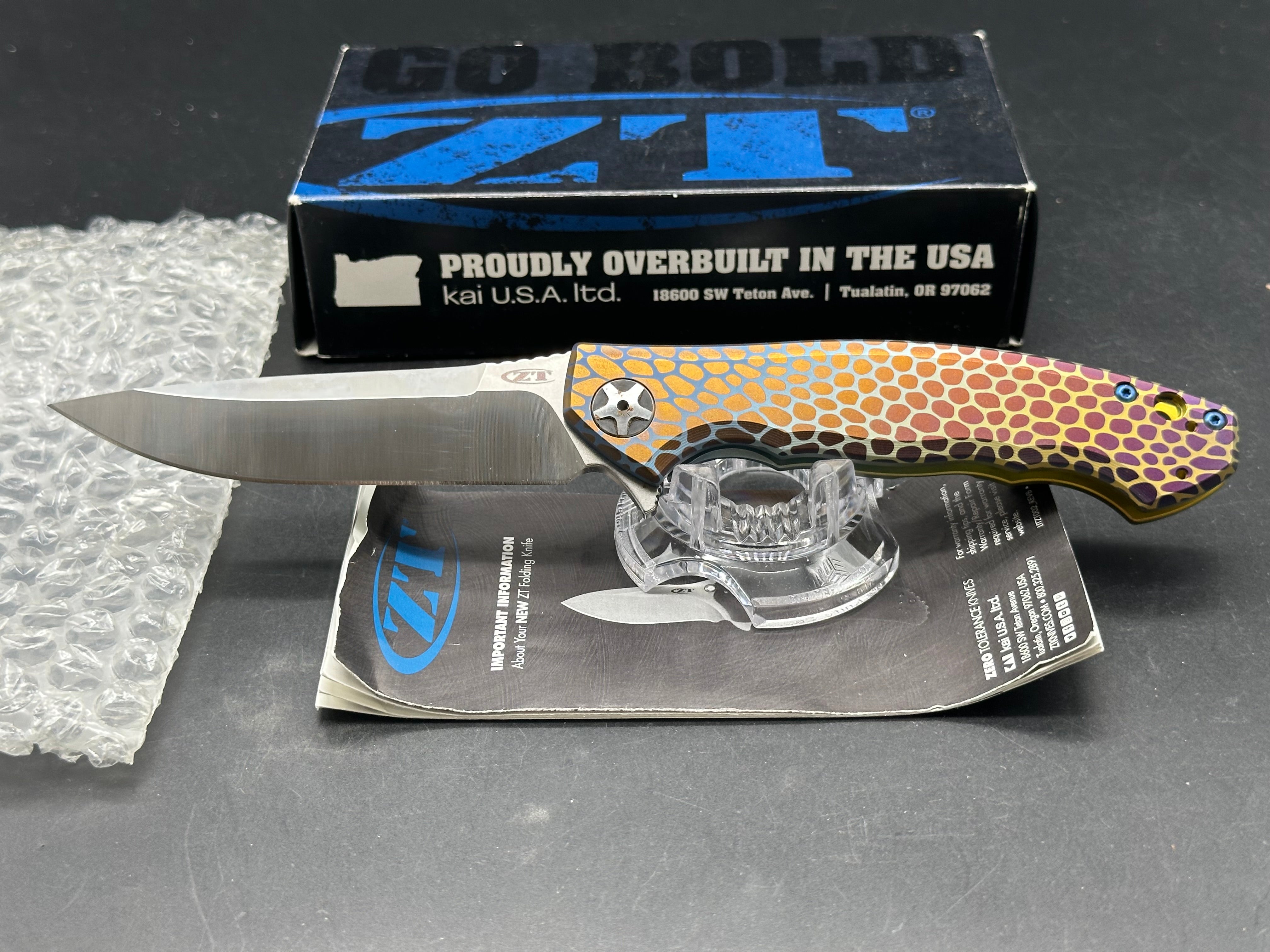 Zero Tolerance Sinkevich 0452CF Flipper Knife (4.1" Satin) ZT