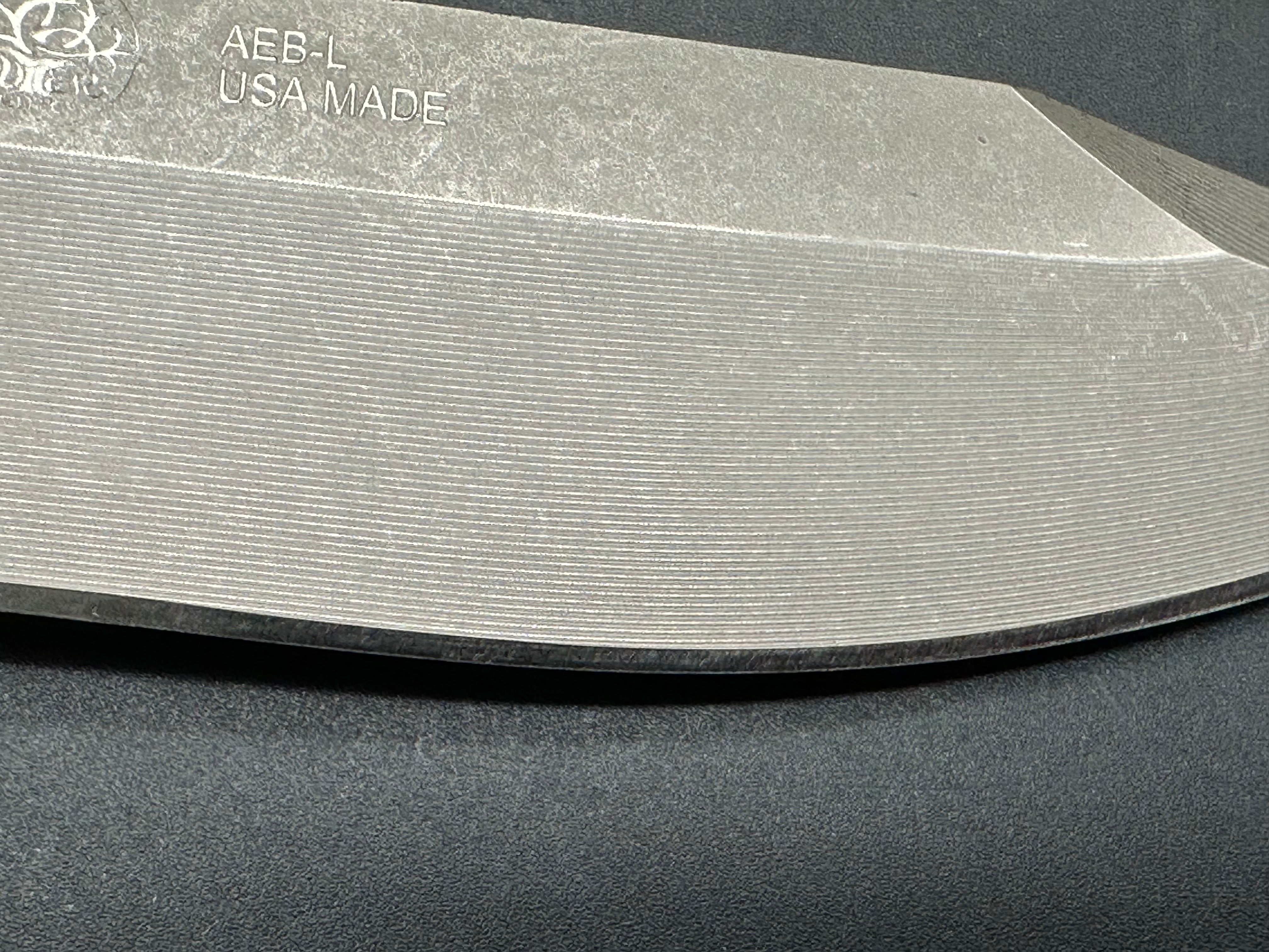 TKell Knives Accomplice in AEB-L with nickel boron coating, 2 sets of G-10 scales black Kydex sheath