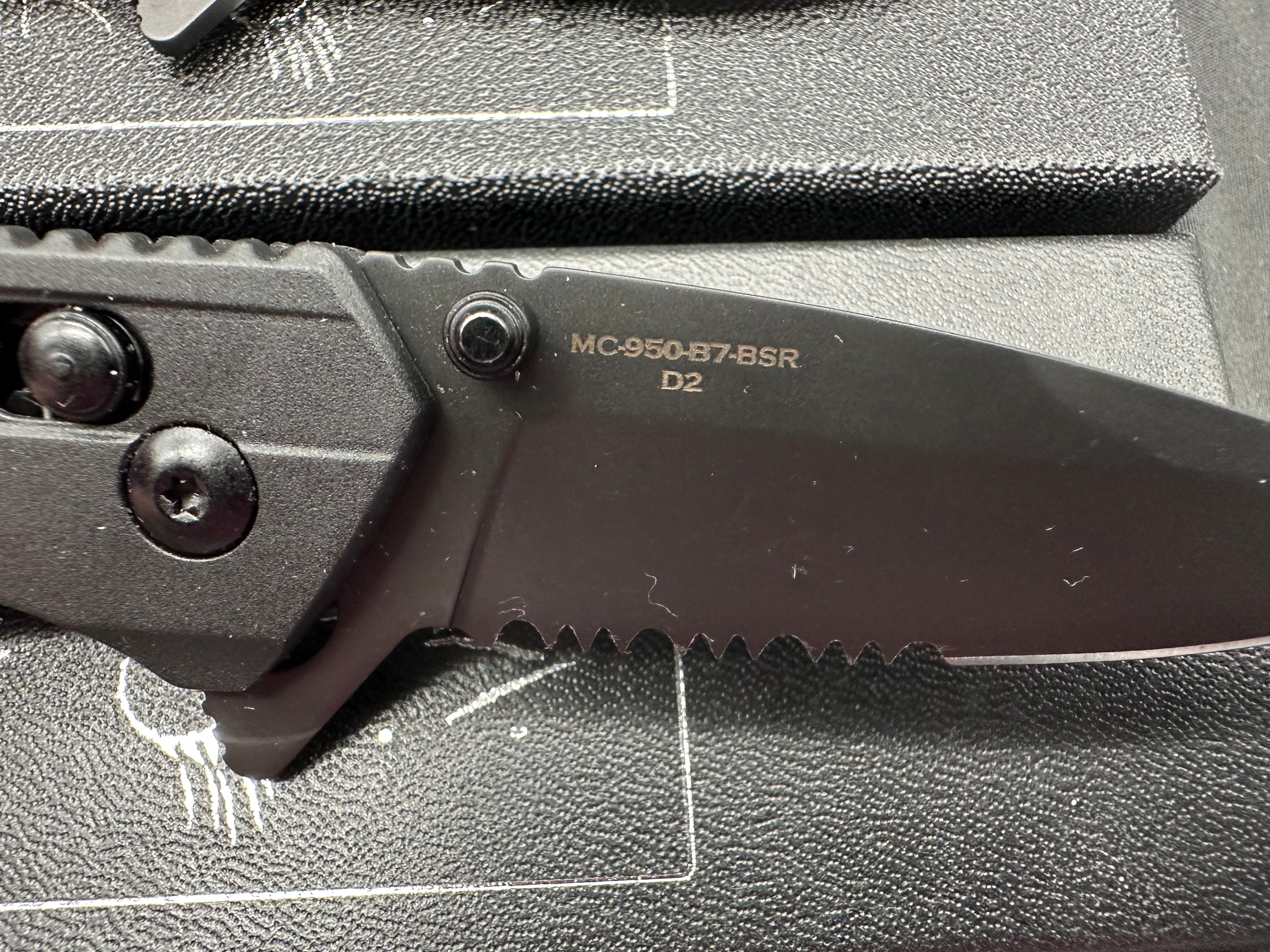 2 Knife deal : Bear OPS Rancor D2 Black and Tan Serrated Black Zytel Handles