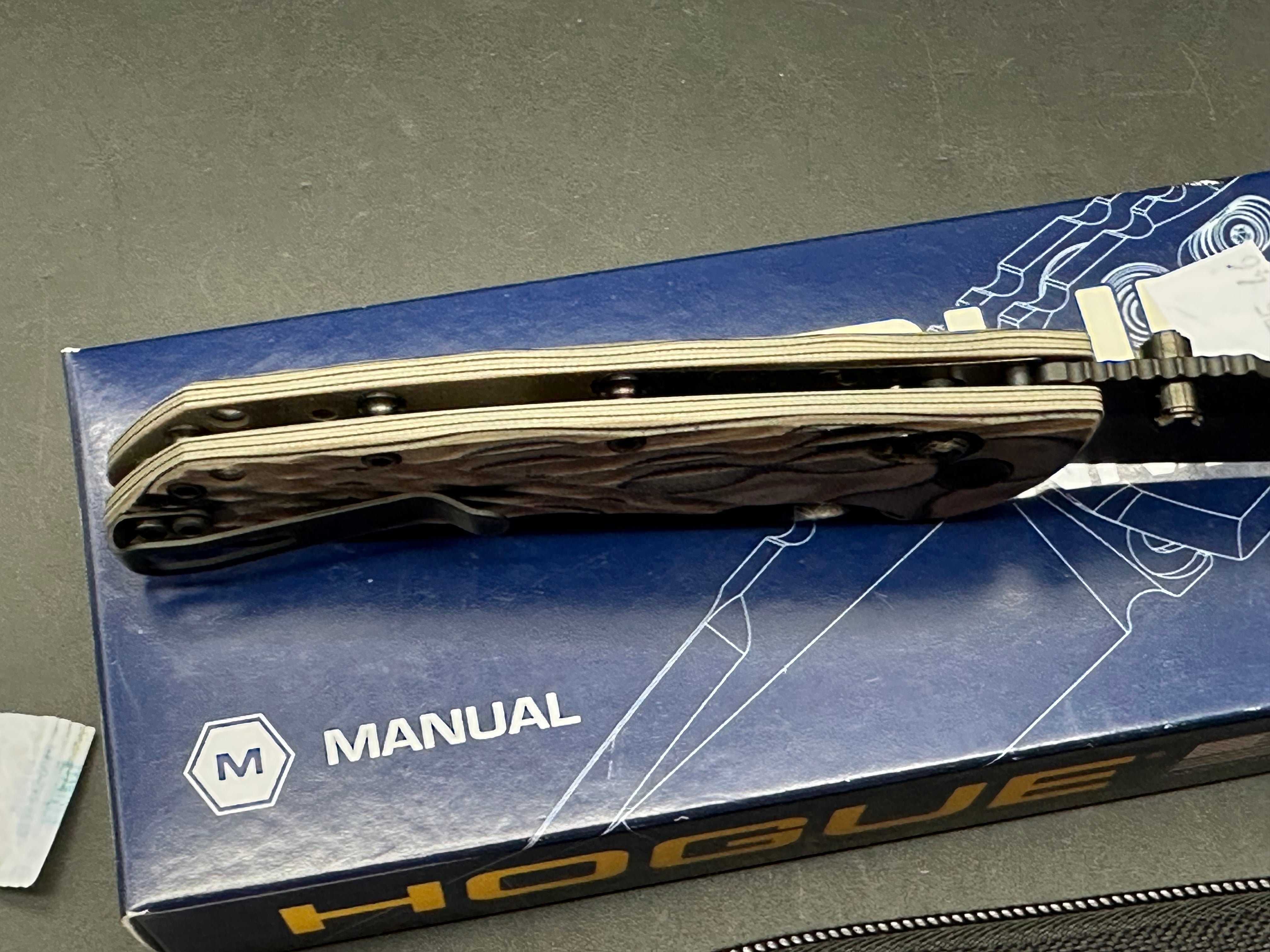 Hogue Deka 3.25" CPM-20CV Black Cerakote Modified Wharncliffe Blade, G-Mascus FDE G10 Handles