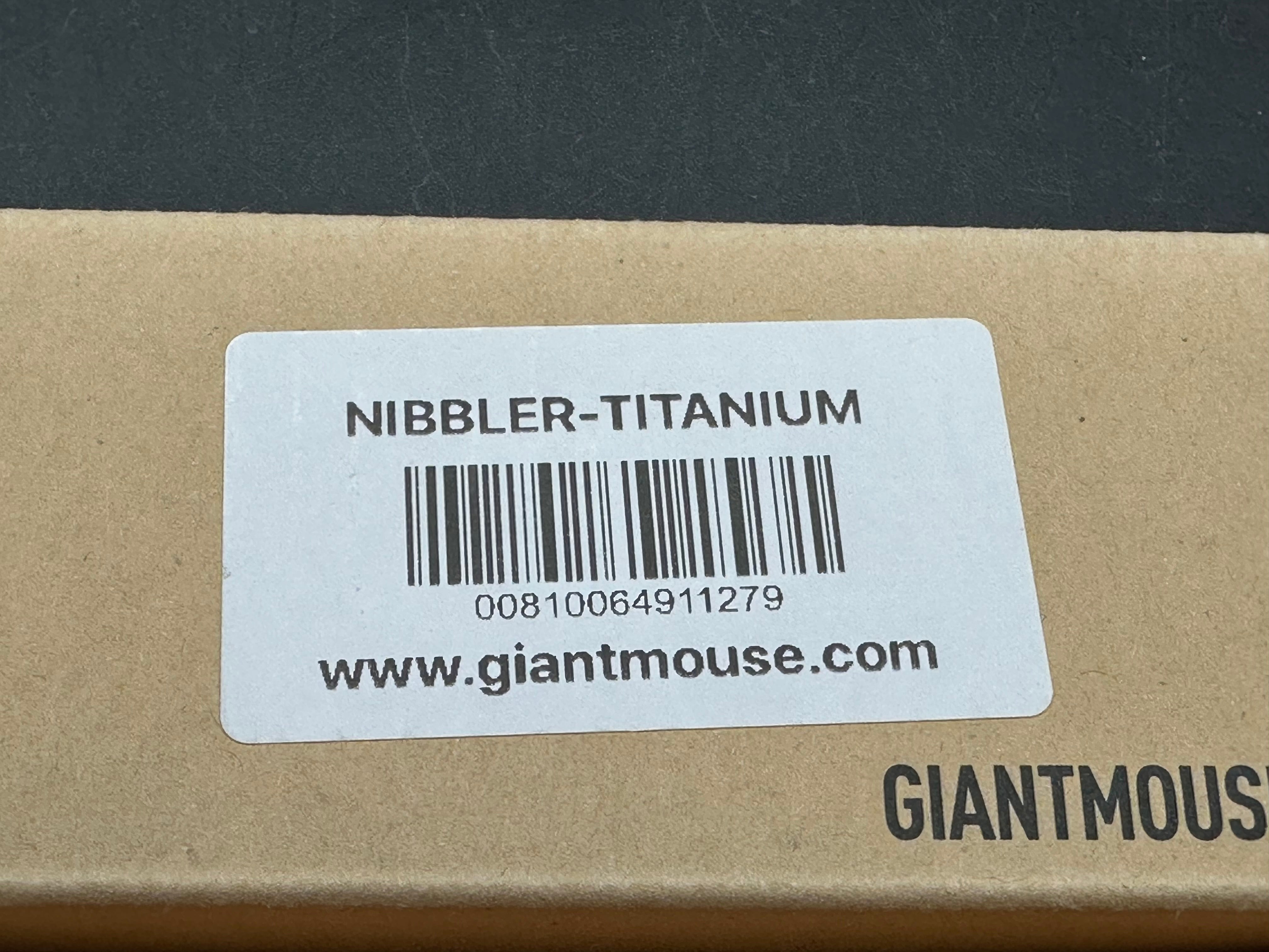 Giant Mouse Vox/Anso ACE Nibbler Liner Lock Knife Titanium (1.9" Satin 20CV)
