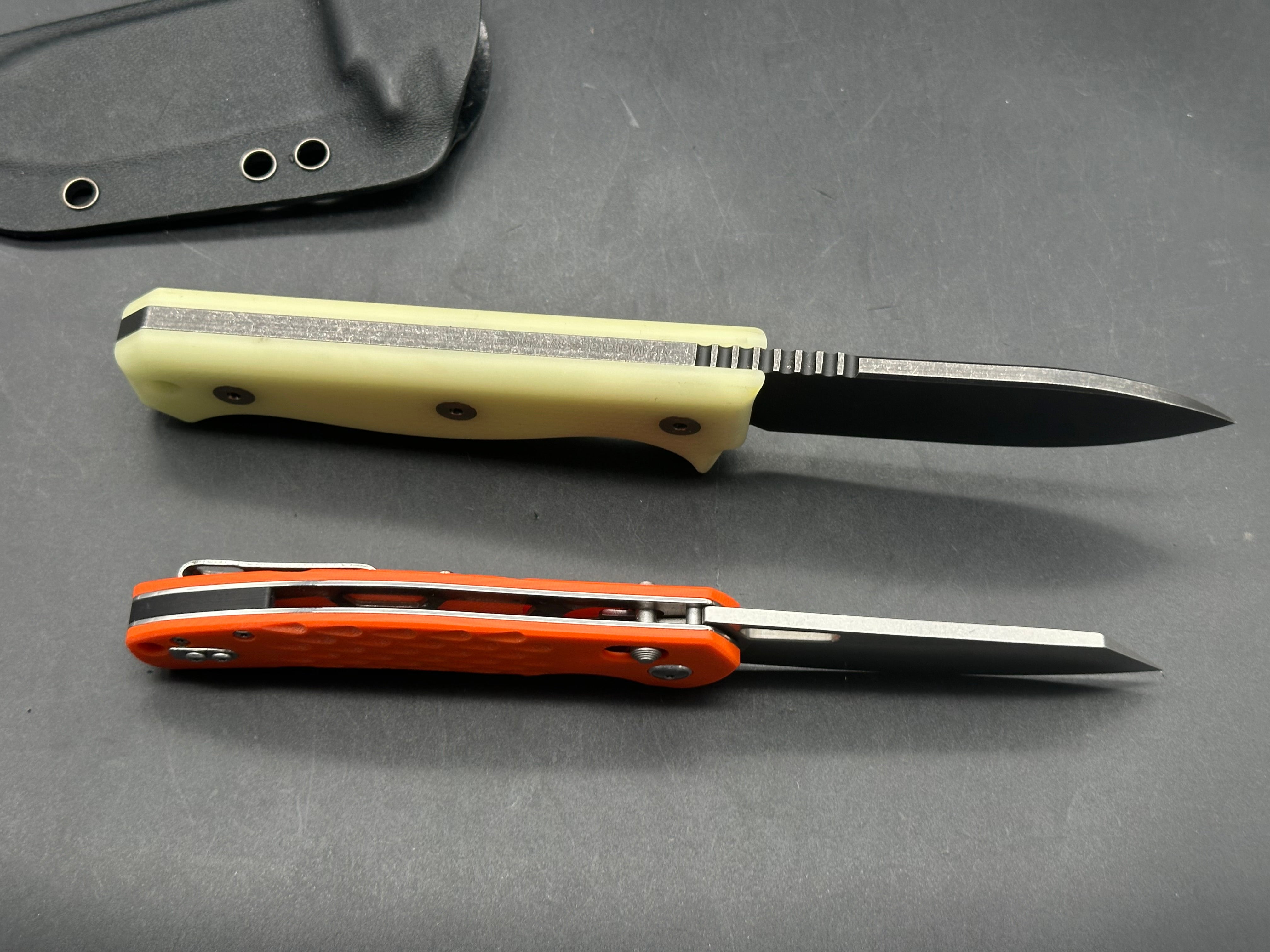 County Comm Combo R4A PRO D2 Fixed blade #375 of 500 with glow in the dark handles / Orange G-10 discontinued crossbar lock folder #80 of 200