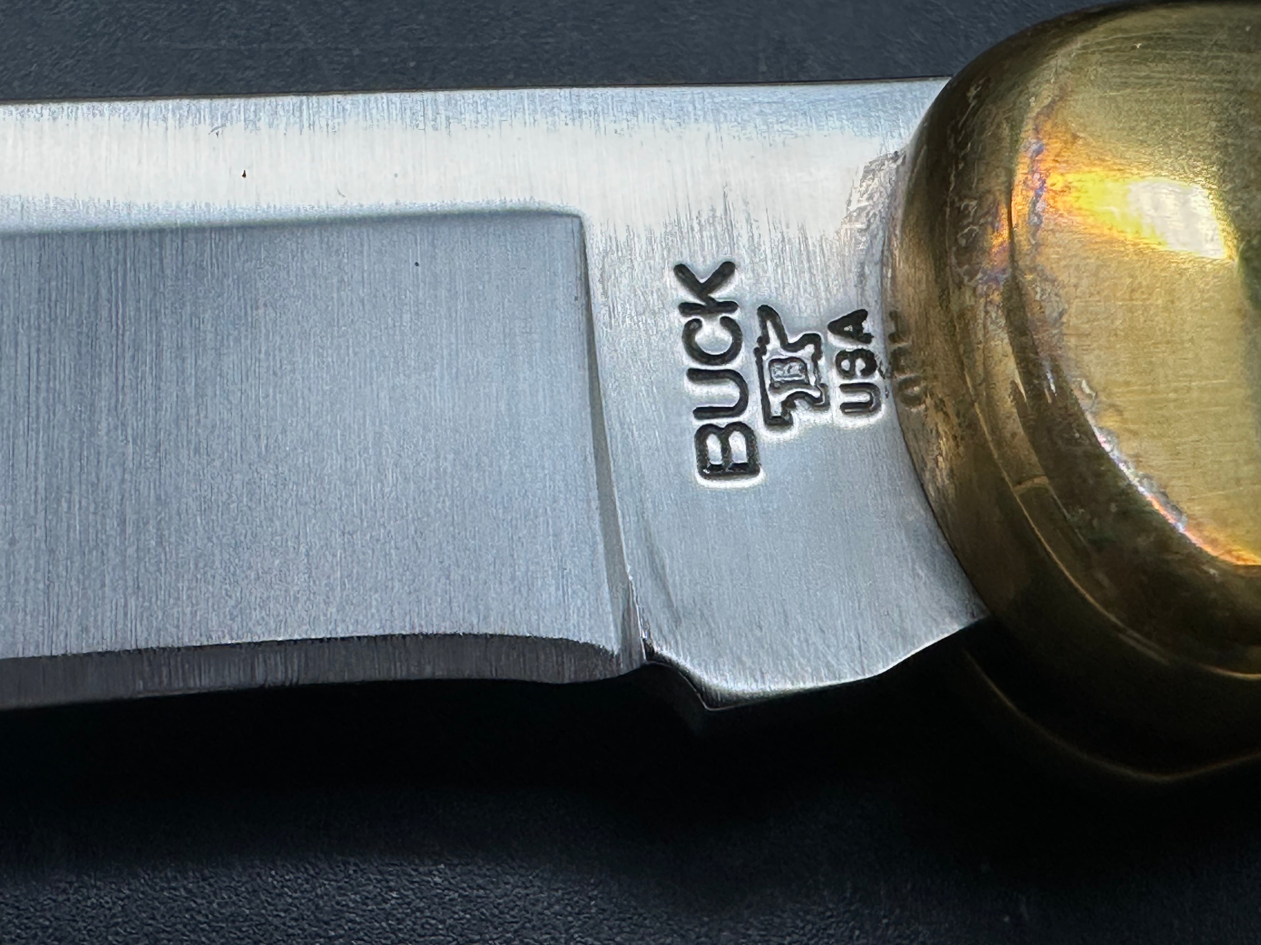 Buck Knives Combo 110 Drop point in 420HC with leather sheath / 110 LT in 420HC