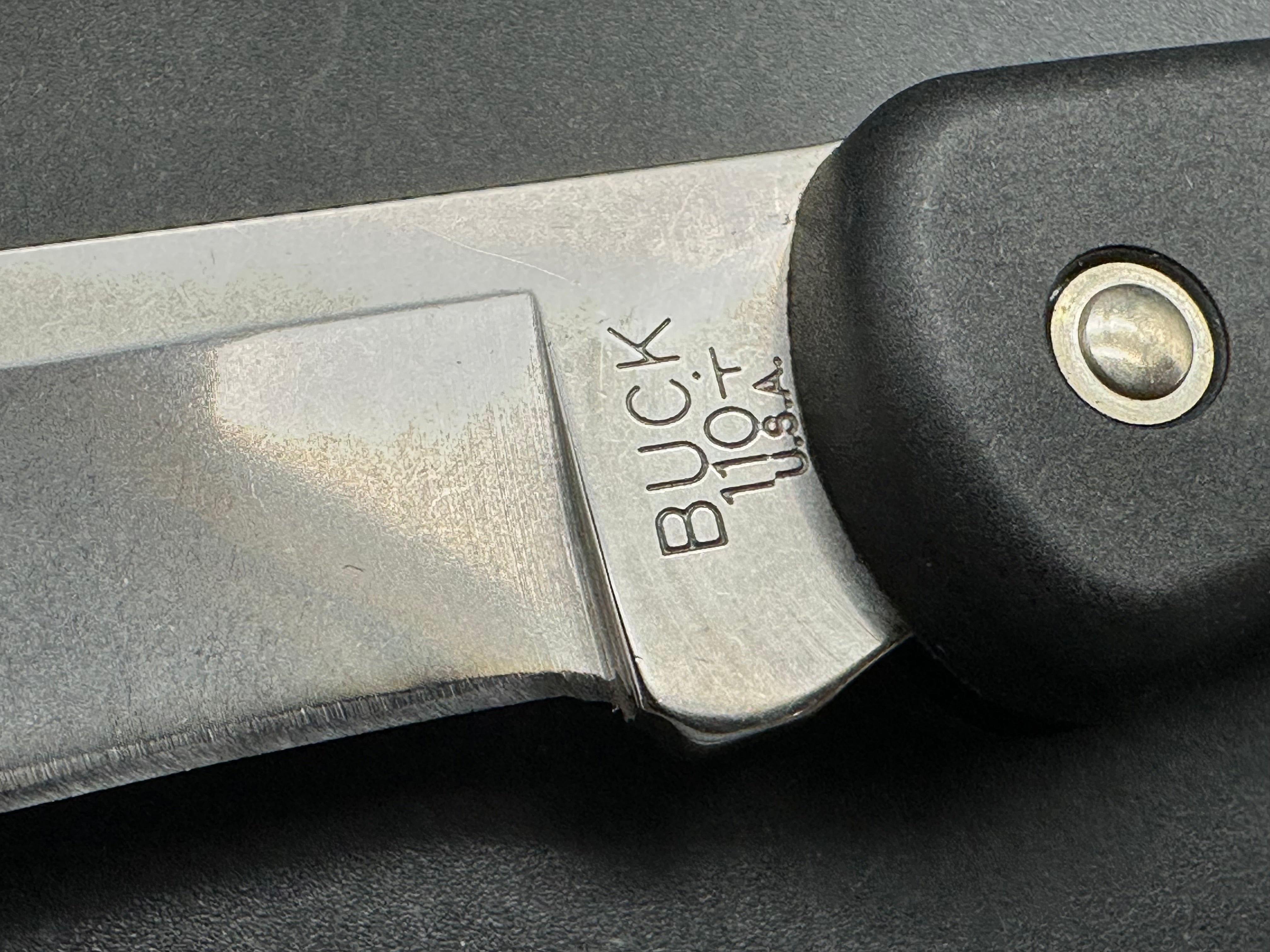 Buck Knives Combo 110 Drop point in 420HC with leather sheath / 110 LT in 420HC