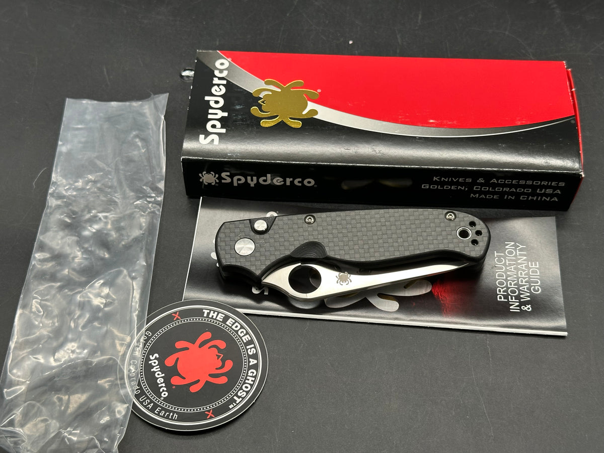 Spyderco ButtonUp, 3.27" 8Cr13MoV Satin Modified Clip Point Blade with Carbon FIber-G10 Laminate Scales
