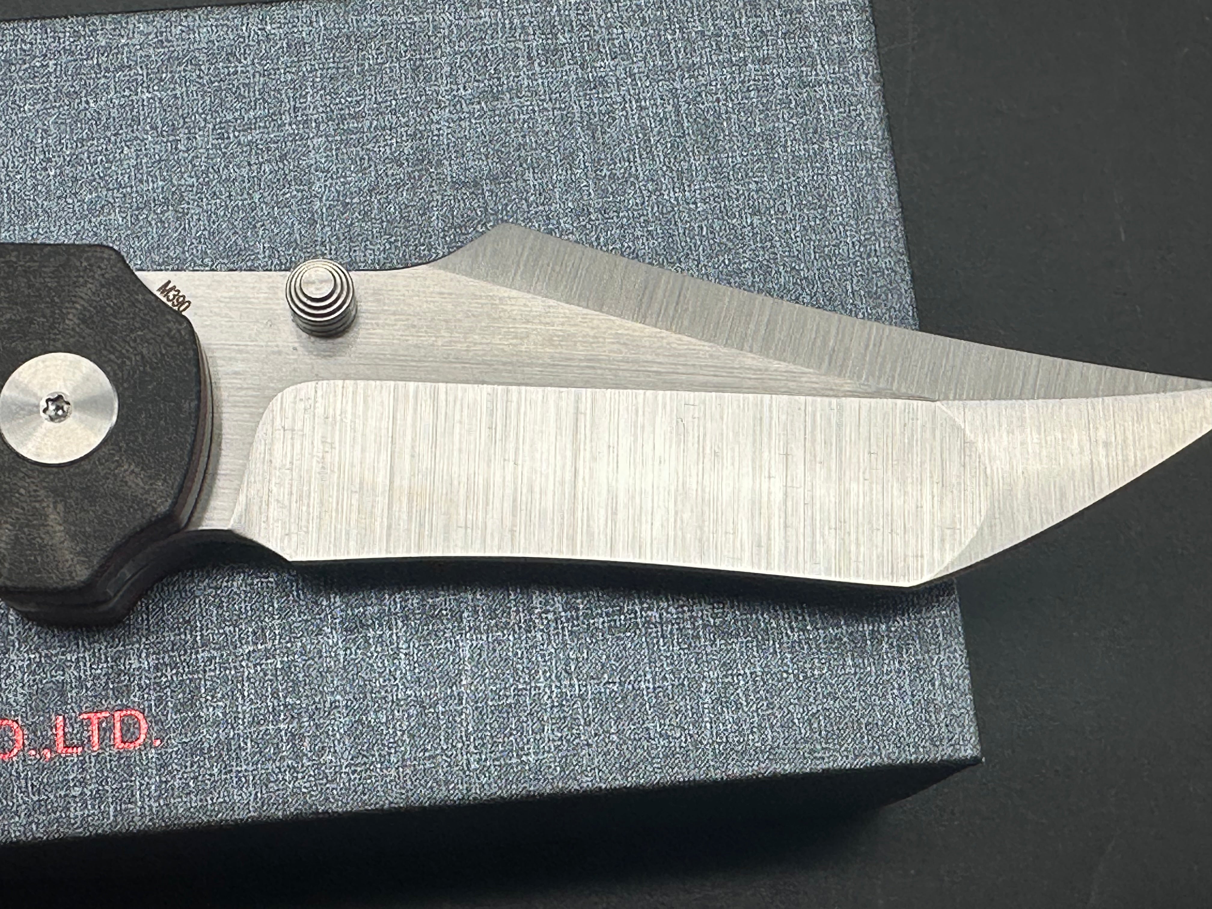 TUYA WOLF FOLDING KNIFE MICARTA HANDLE M390 PLAIN EDGE