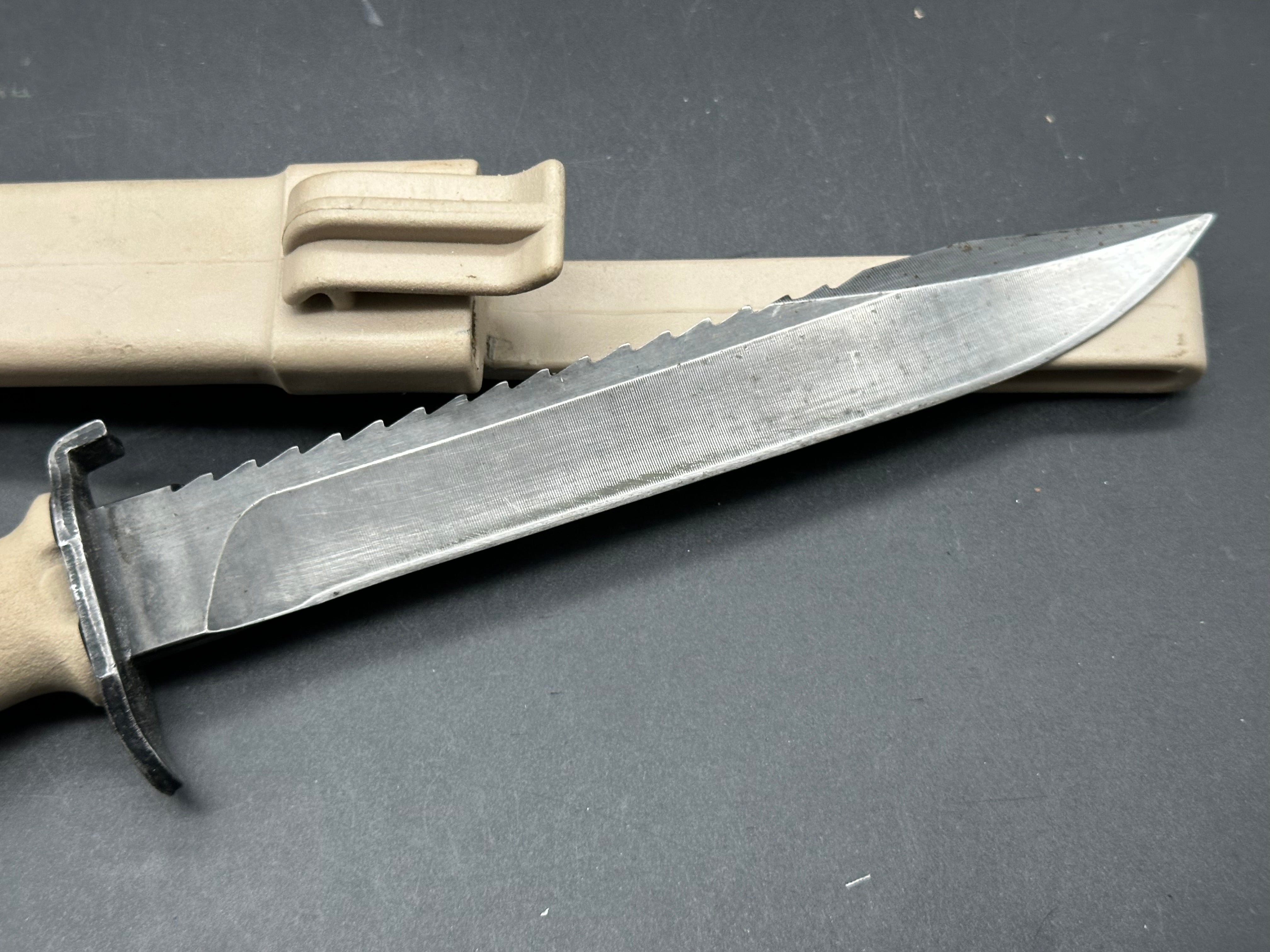 Glock 81 Fixed Blade Knife