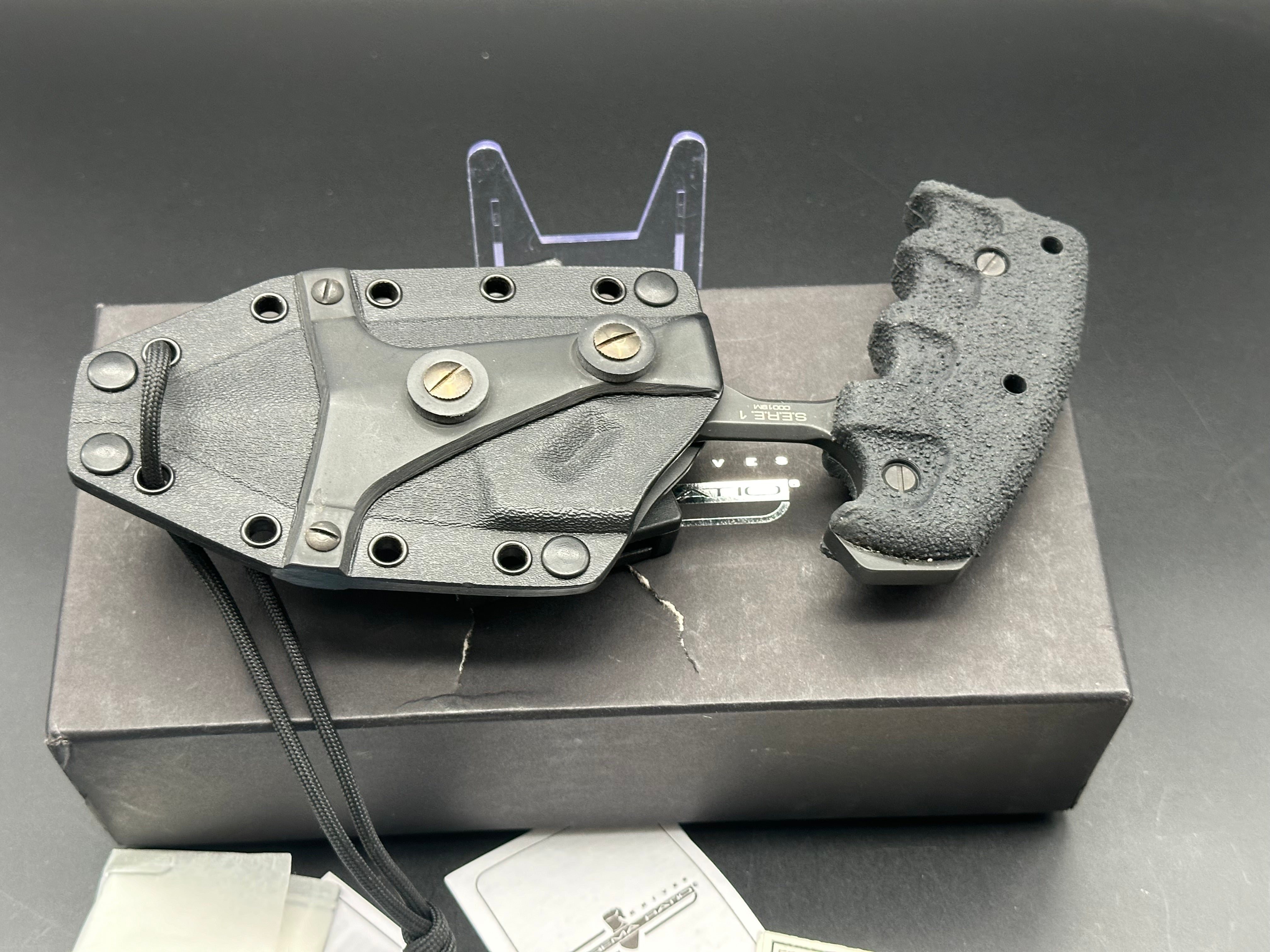 Extrema Ratio S.E.R.E 1 Fixed Blade Knife (5.875" Black Serr)