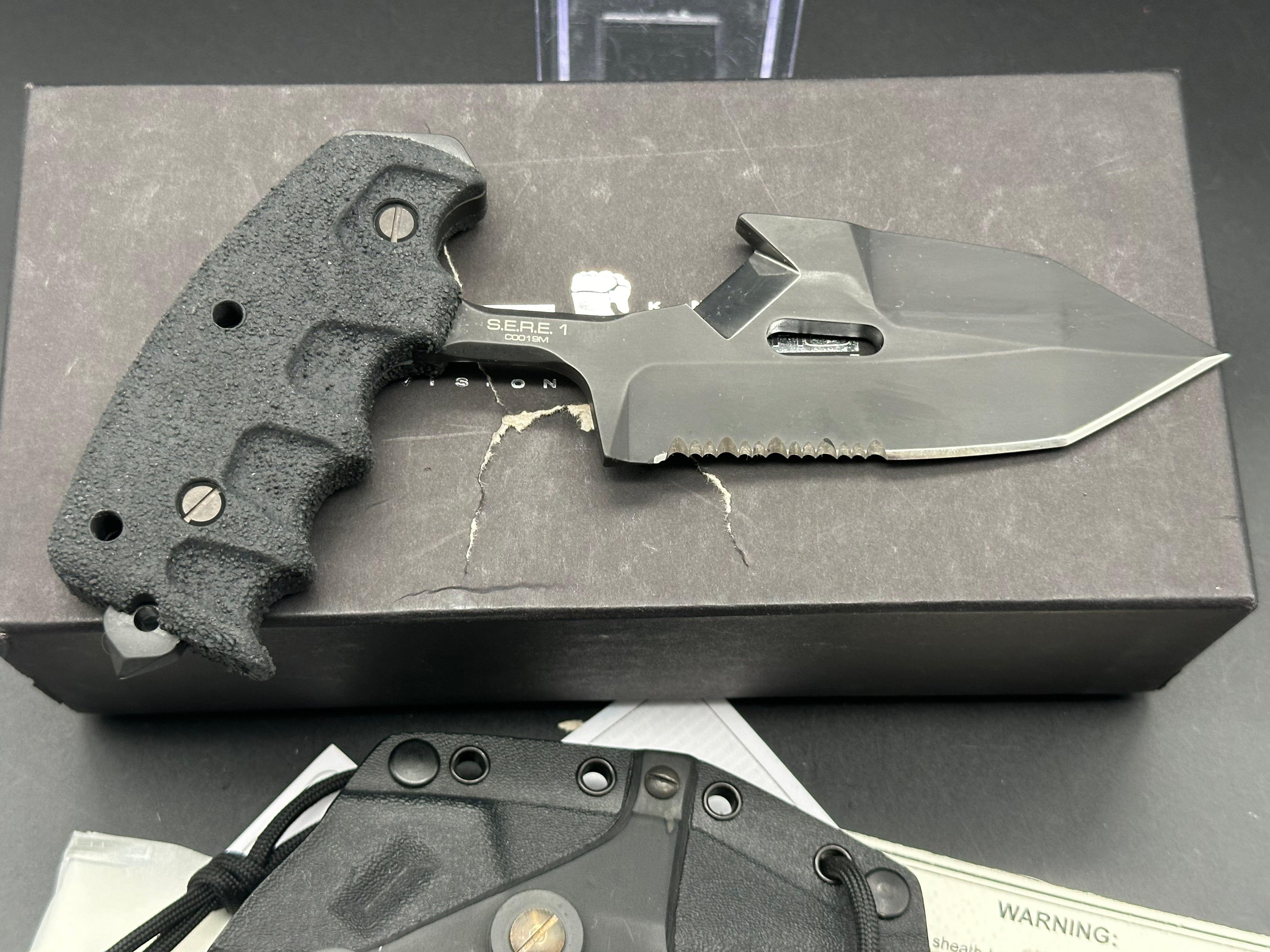 Extrema Ratio S.E.R.E 1 Fixed Blade Knife (5.875" Black Serr)